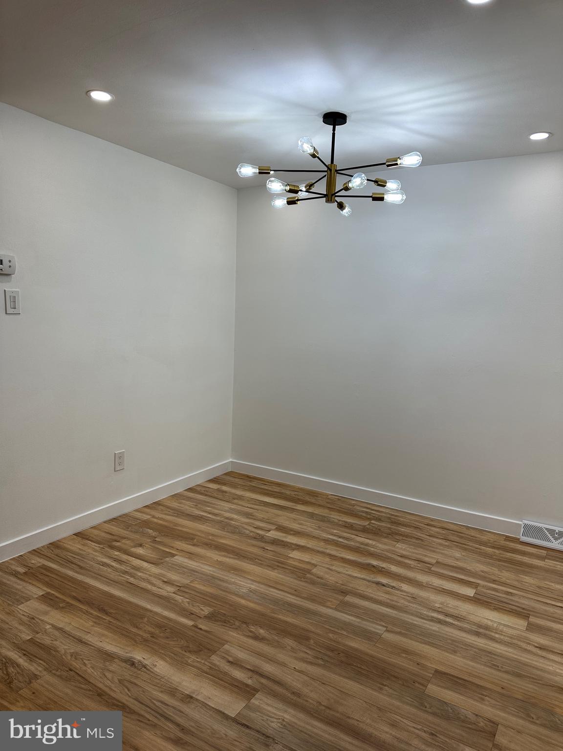 ACADEMY GARDENS - Residential Income