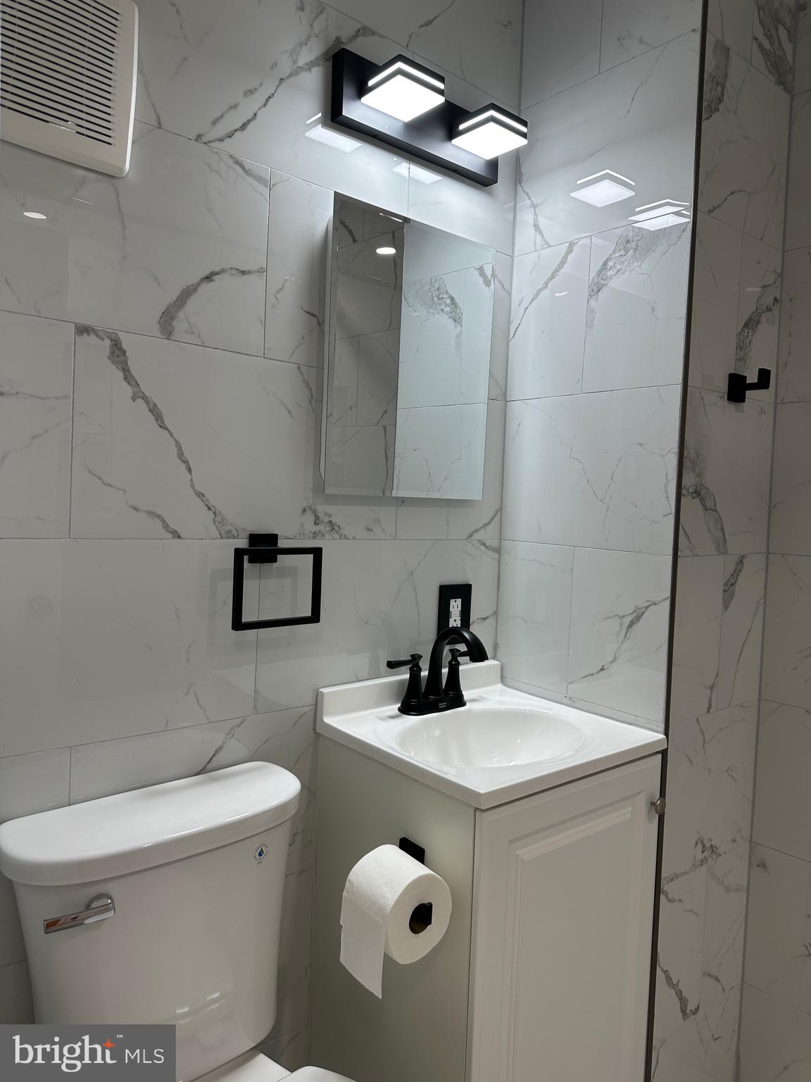 ACADEMY GARDENS - Residential Income