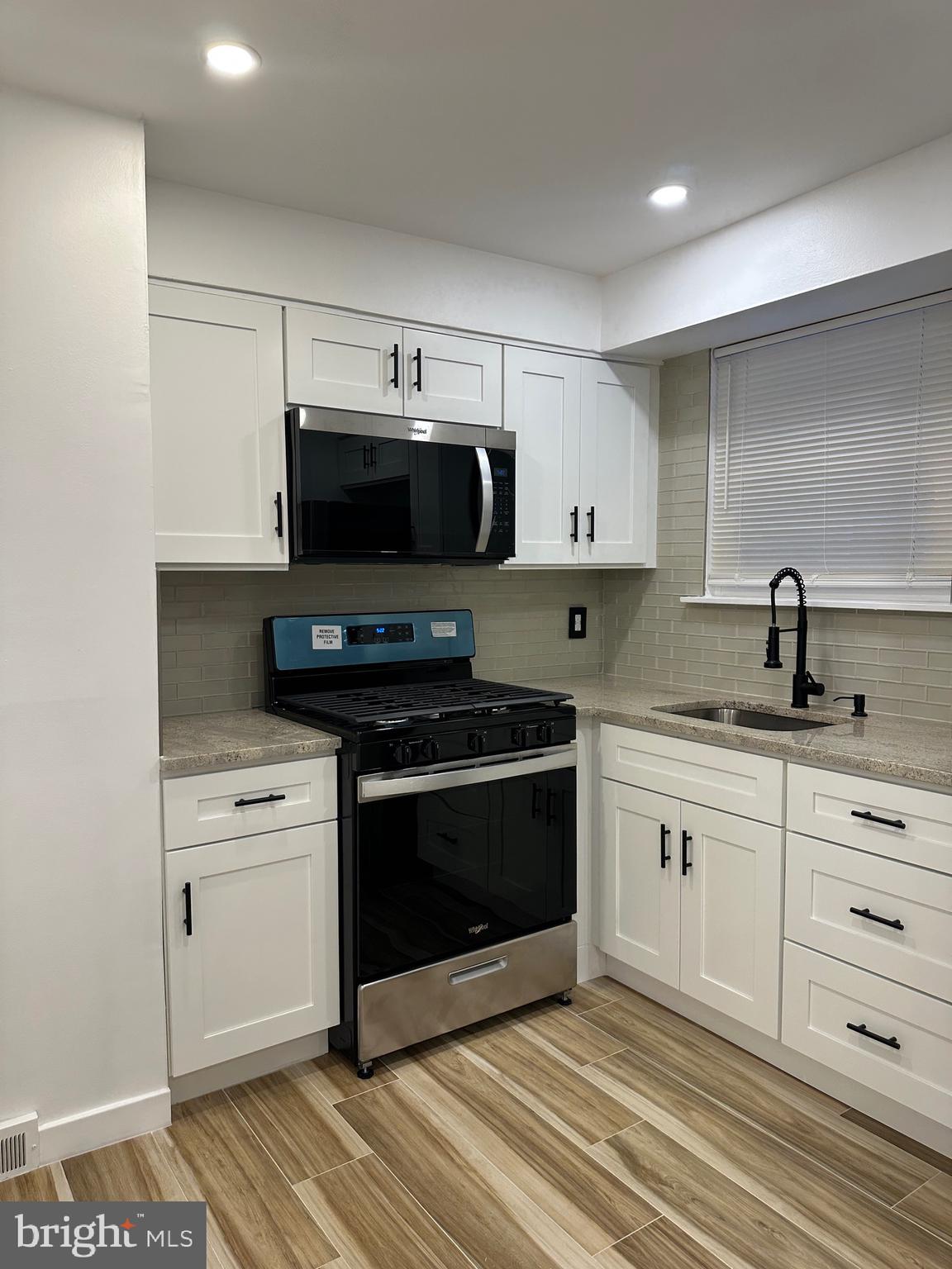 ACADEMY GARDENS - Residential Income