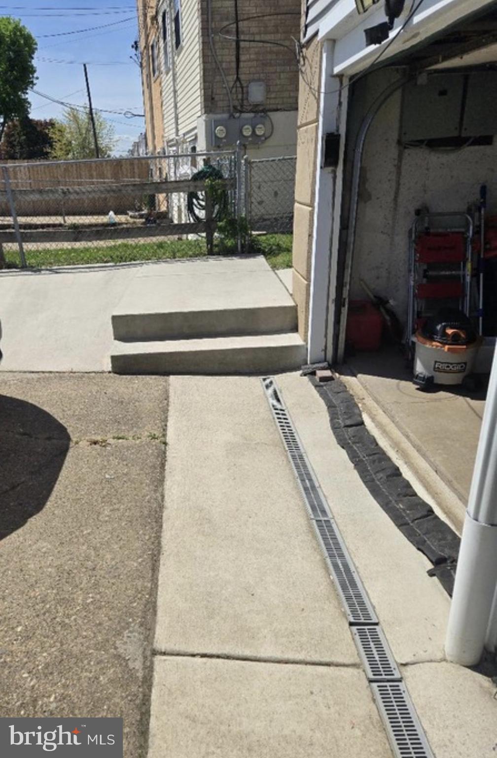 ACADEMY GARDENS - Residential Income