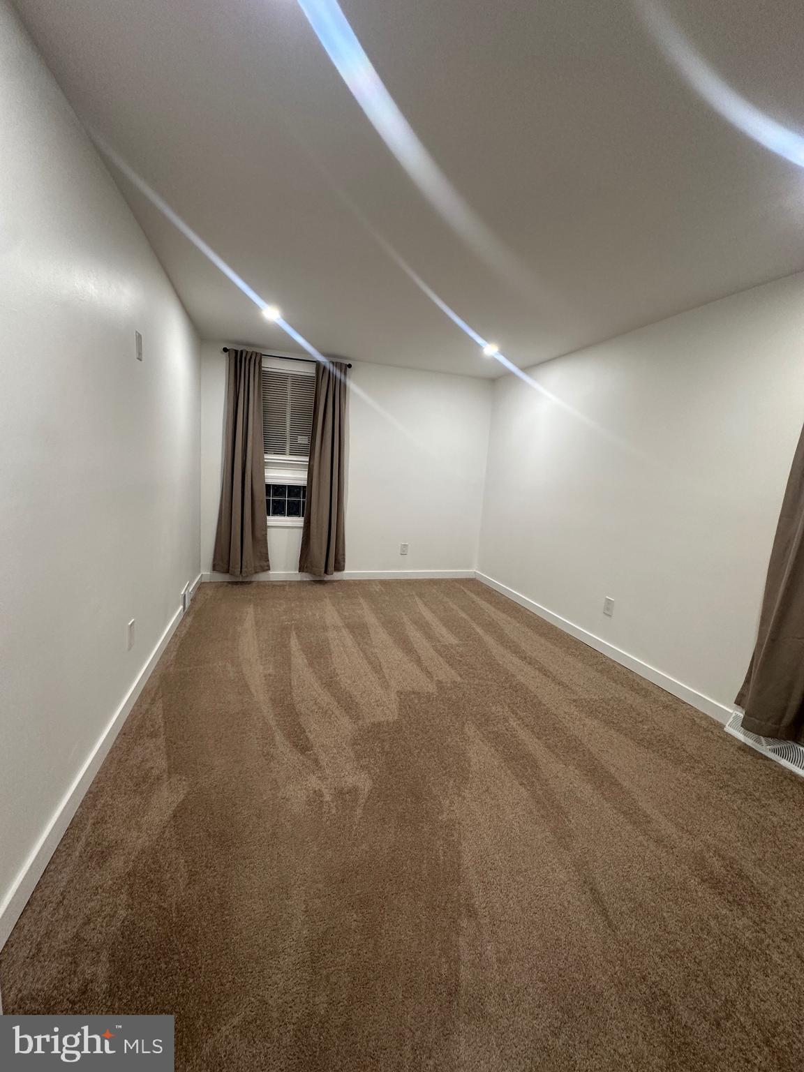 ACADEMY GARDENS - Residential Income