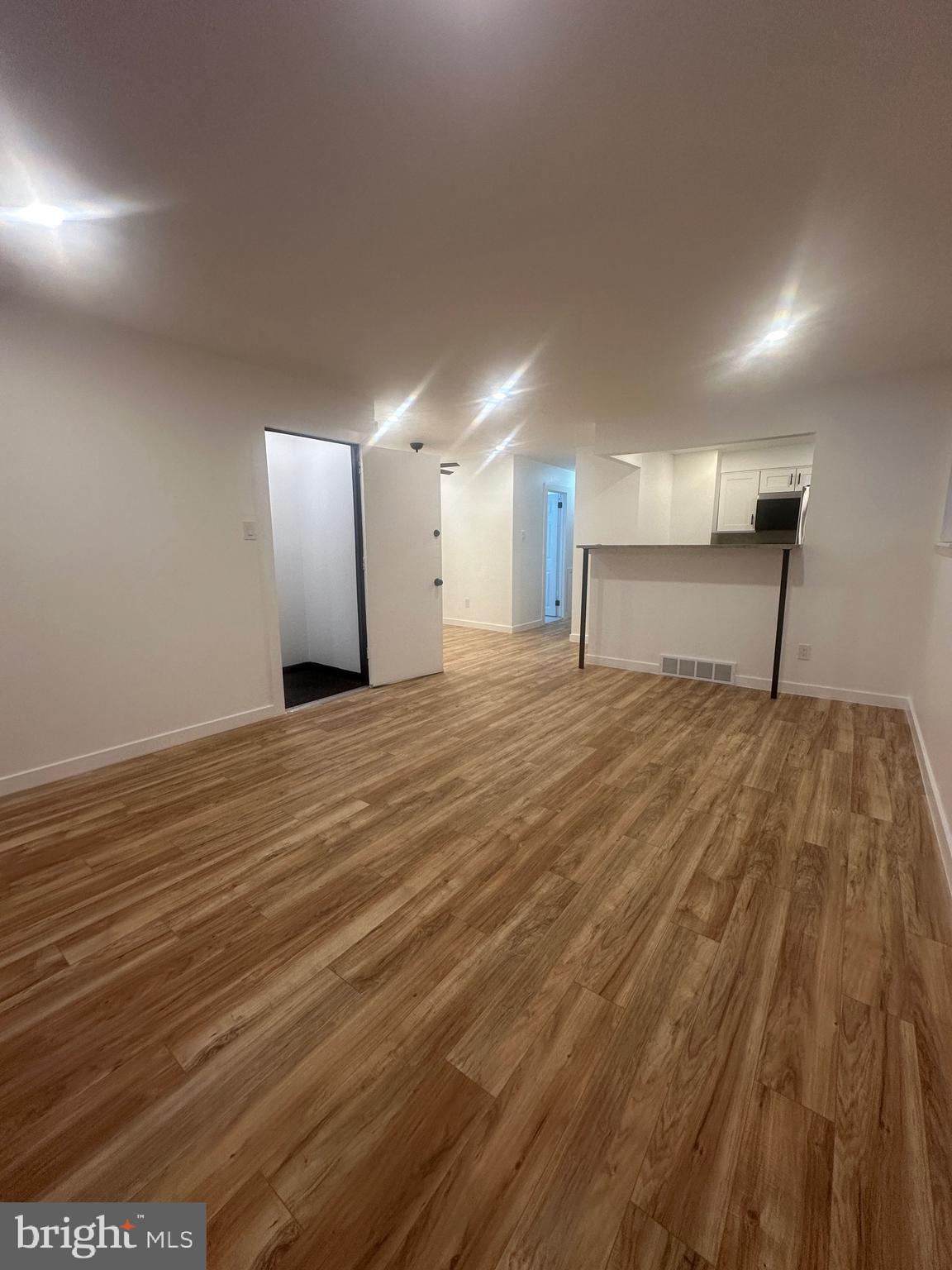 ACADEMY GARDENS - Residential Income