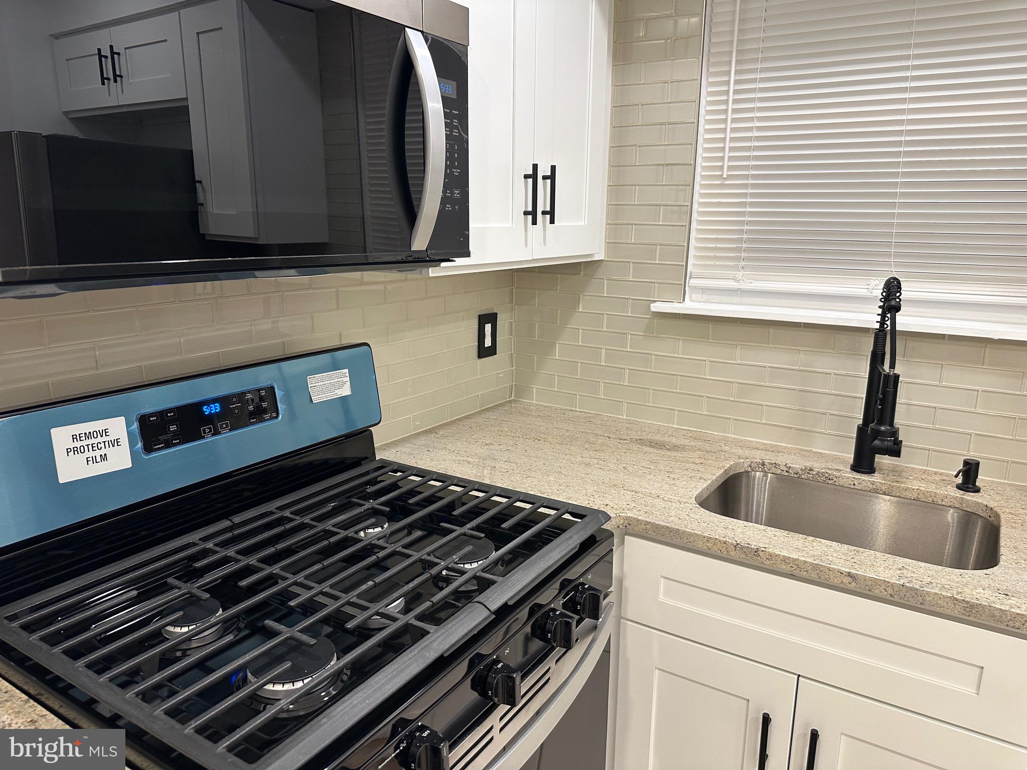 ACADEMY GARDENS - Residential Income