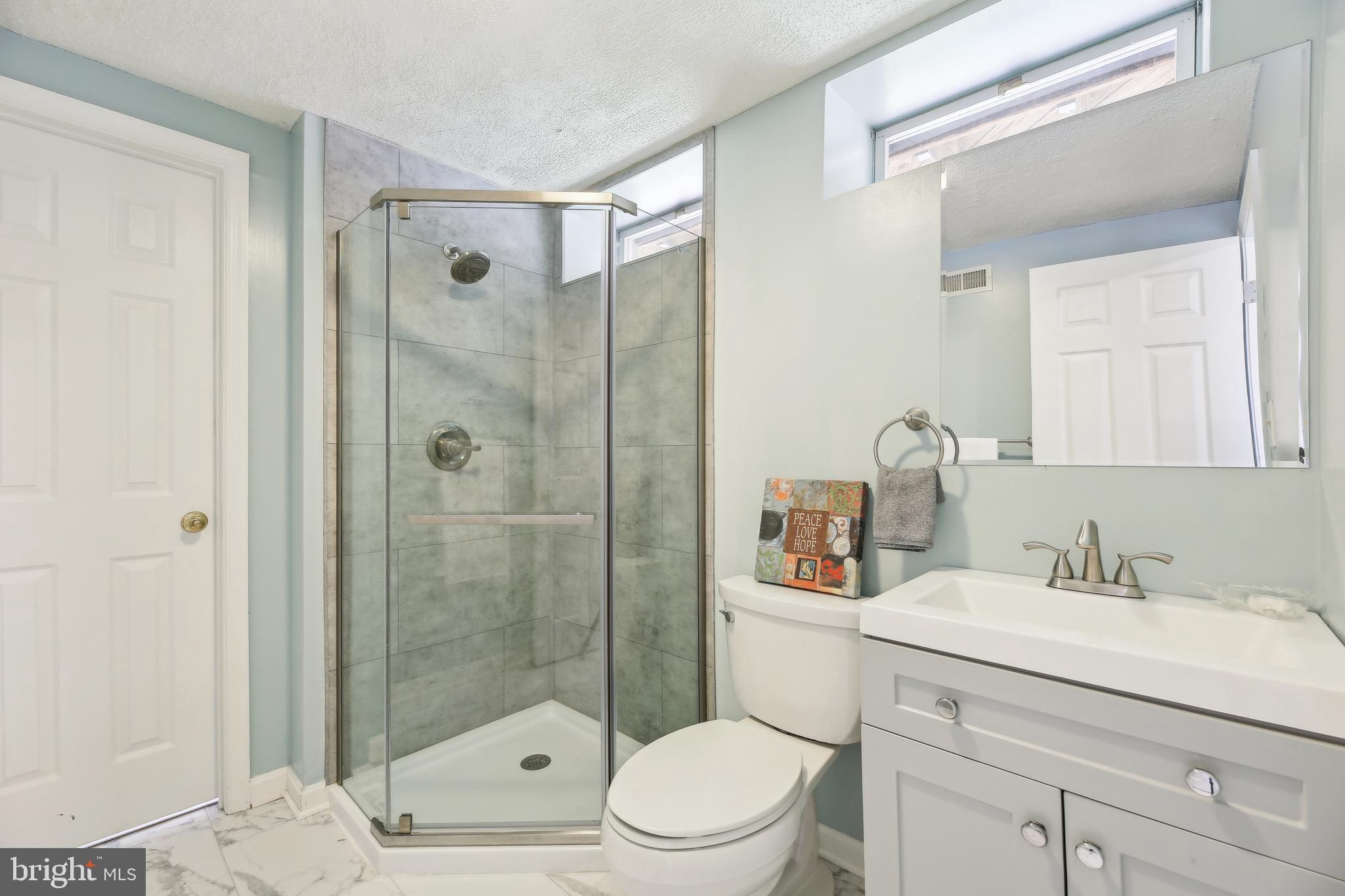 SOUTH HAMPTON - Residential