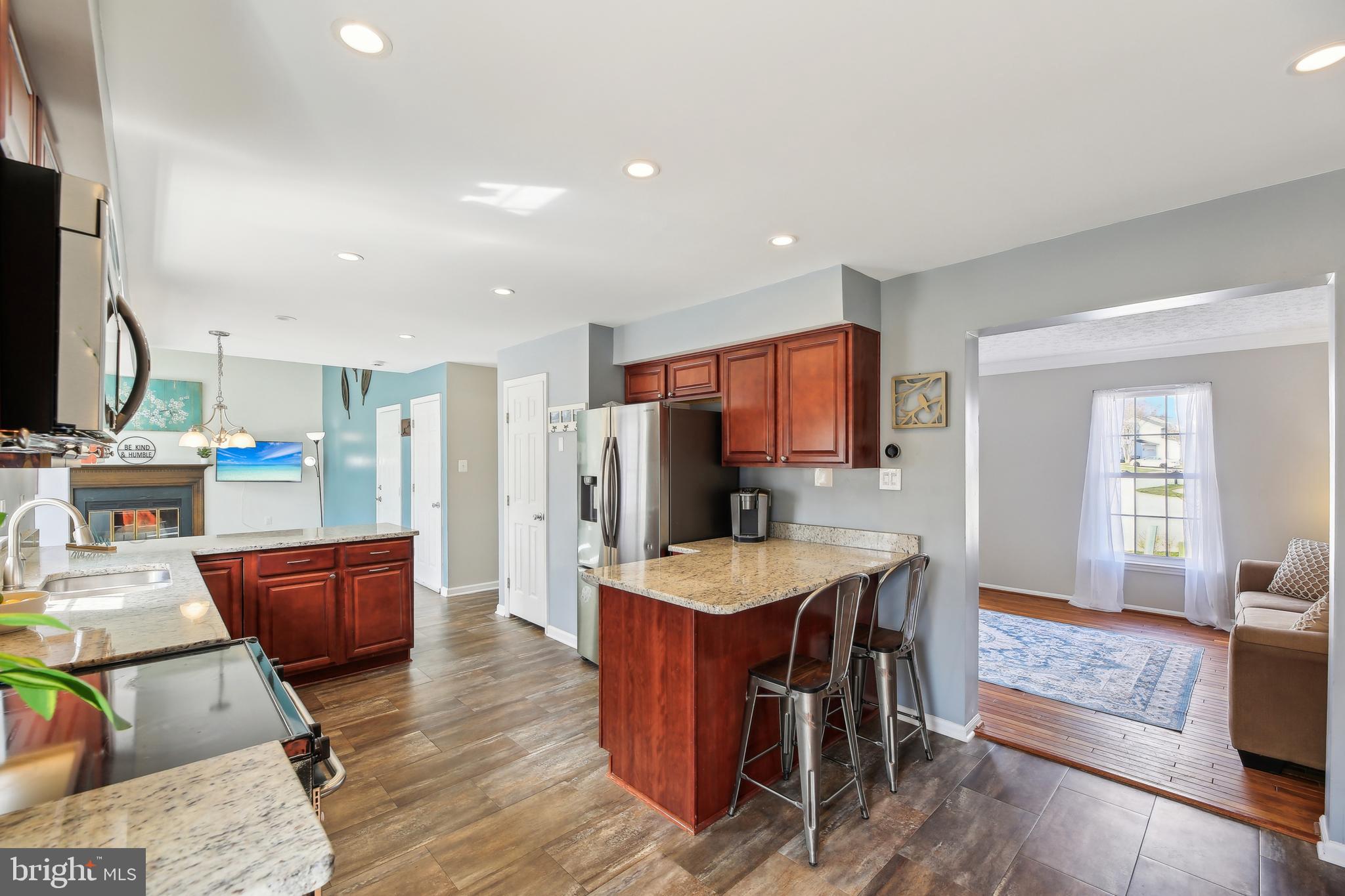 SOUTH HAMPTON - Residential