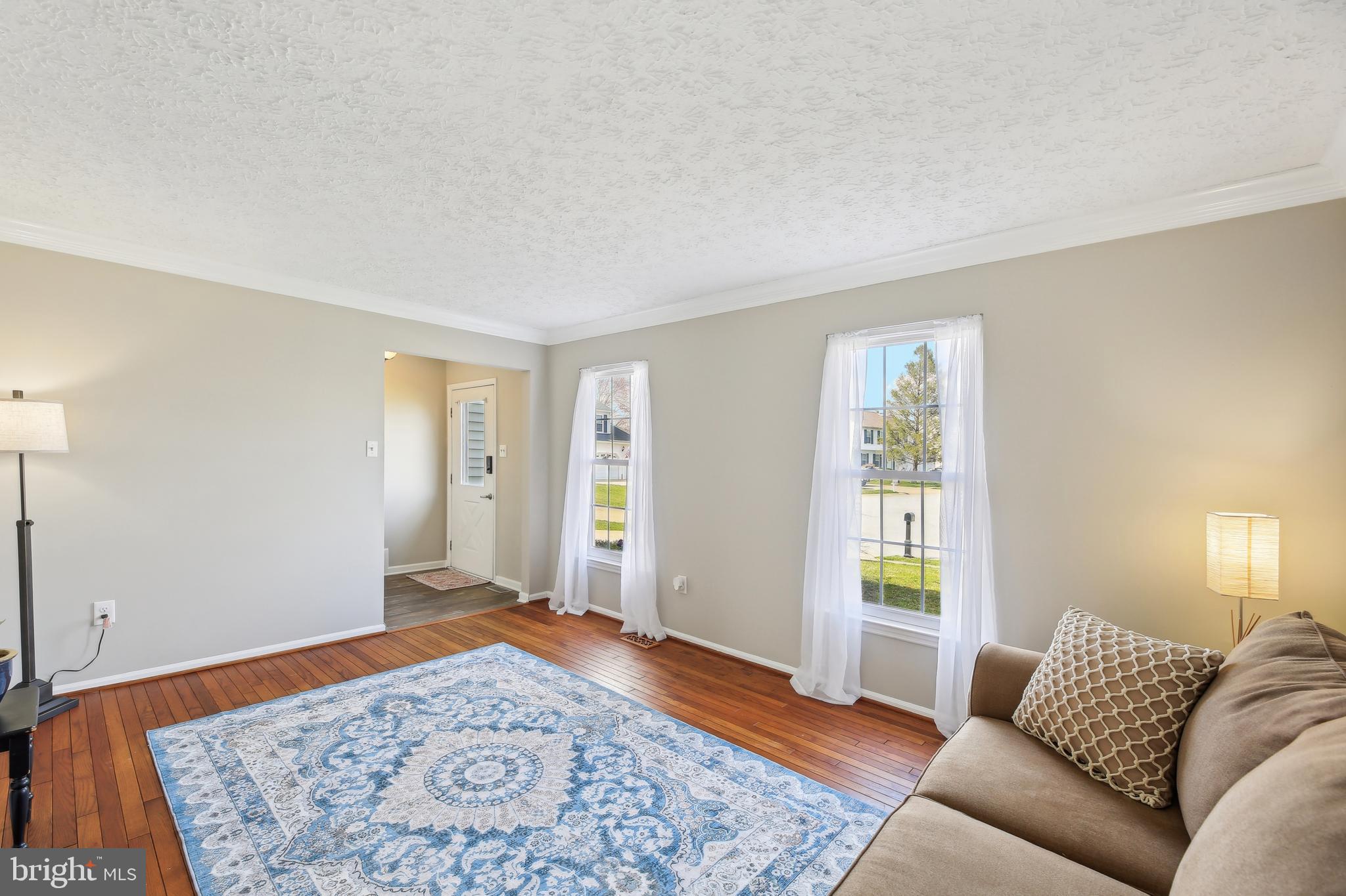 SOUTH HAMPTON - Residential