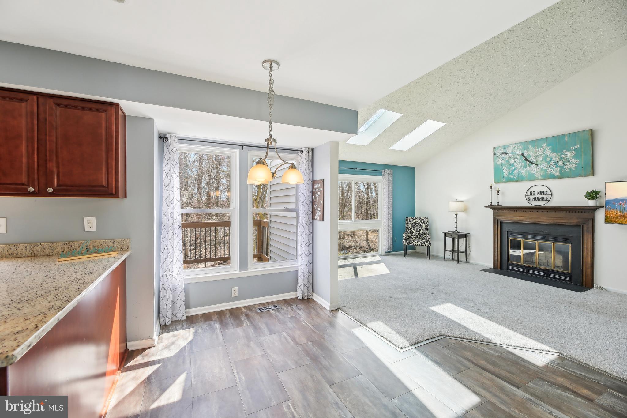 SOUTH HAMPTON - Residential