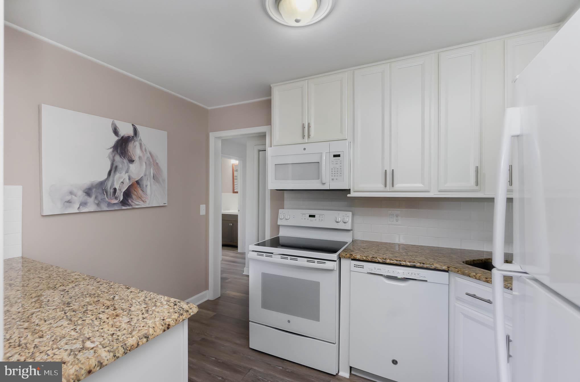 HICKORY HILLS - Residential