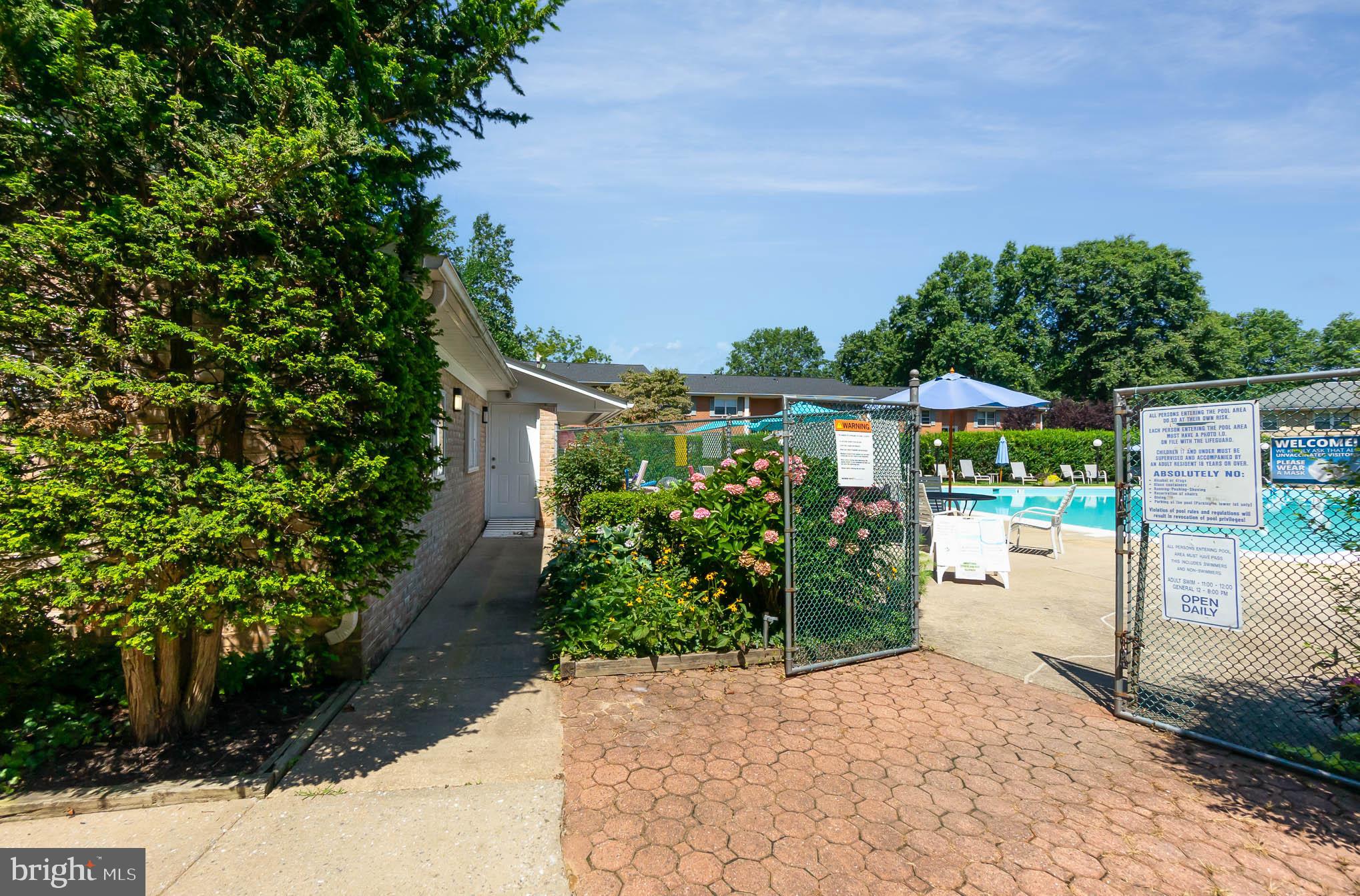 HICKORY HILLS - Residential