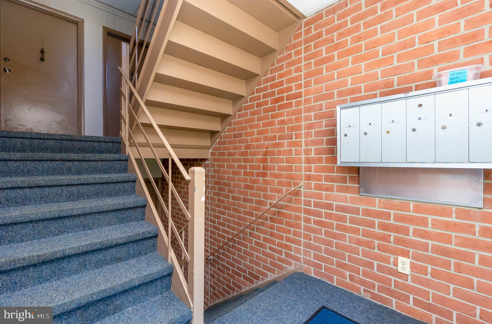 HICKORY HILLS - Residential