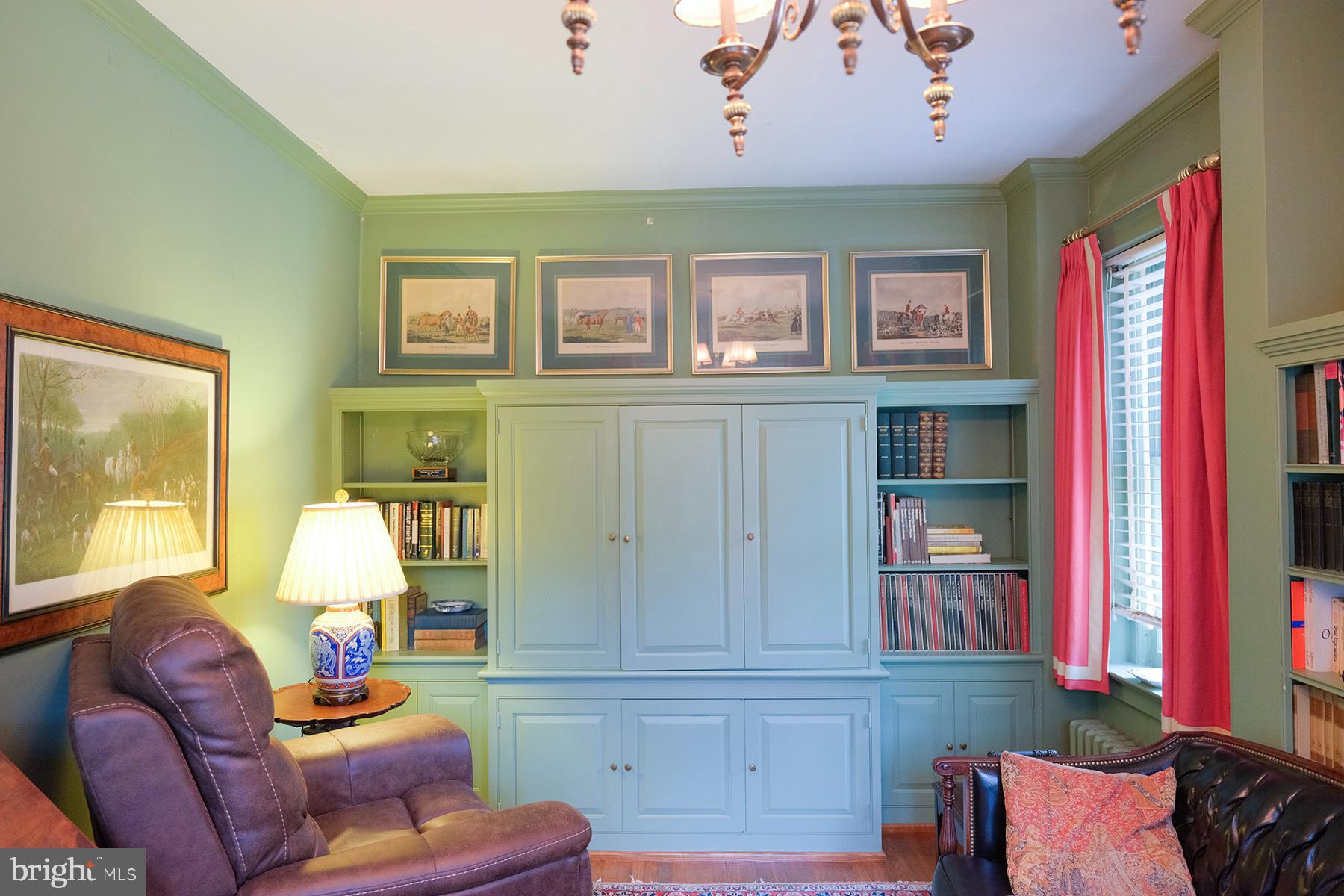 NORTH END - Residential