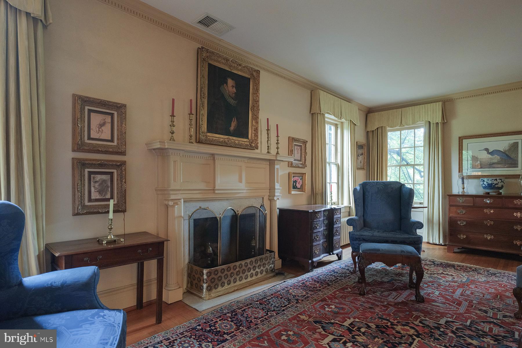 NORTH END - Residential