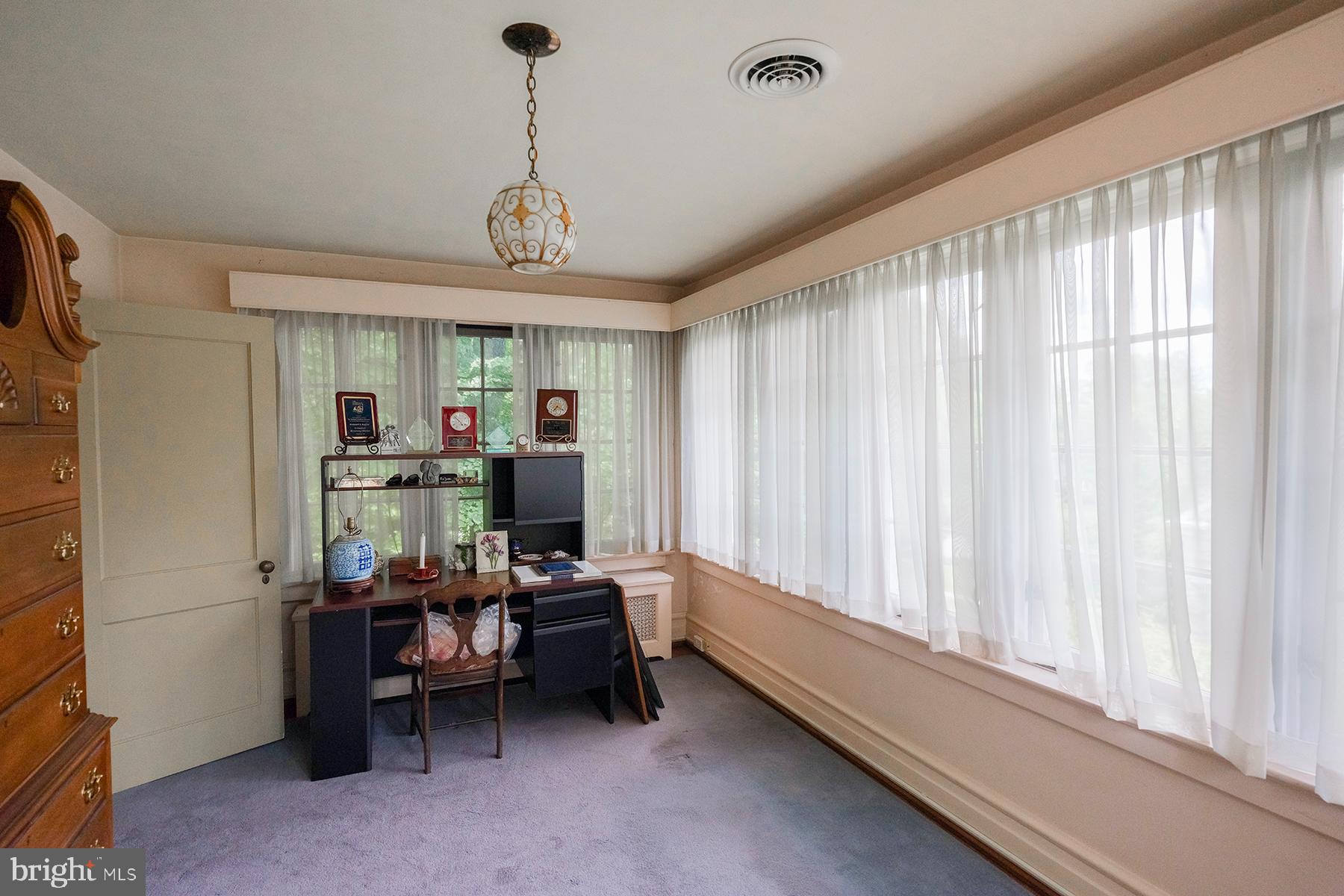 NORTH END - Residential