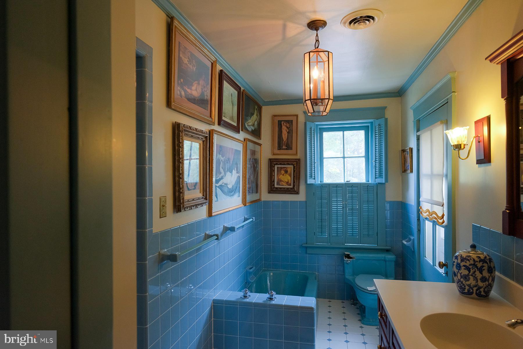 NORTH END - Residential