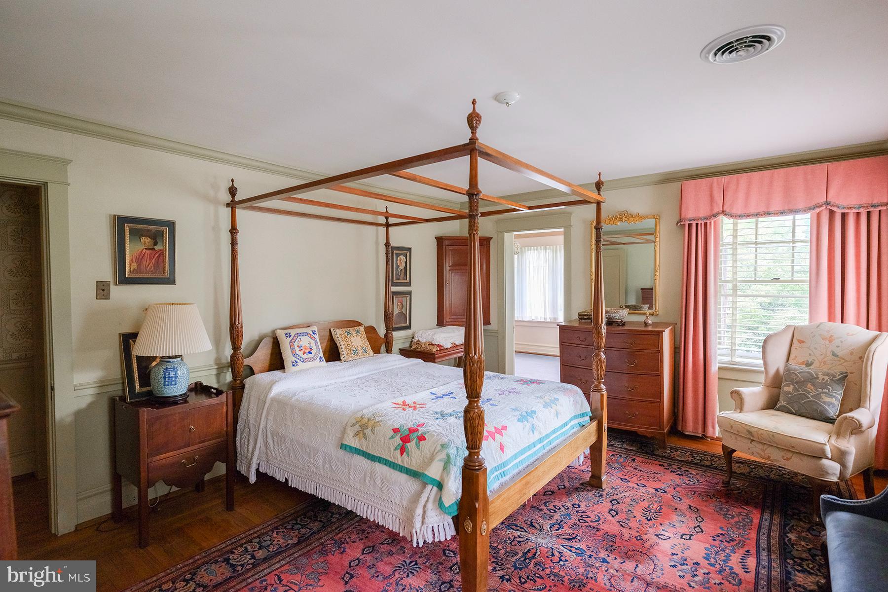 NORTH END - Residential