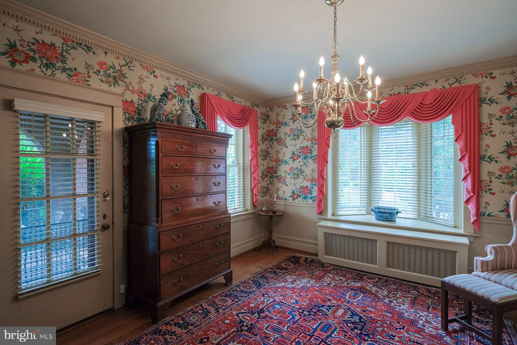 NORTH END - Residential