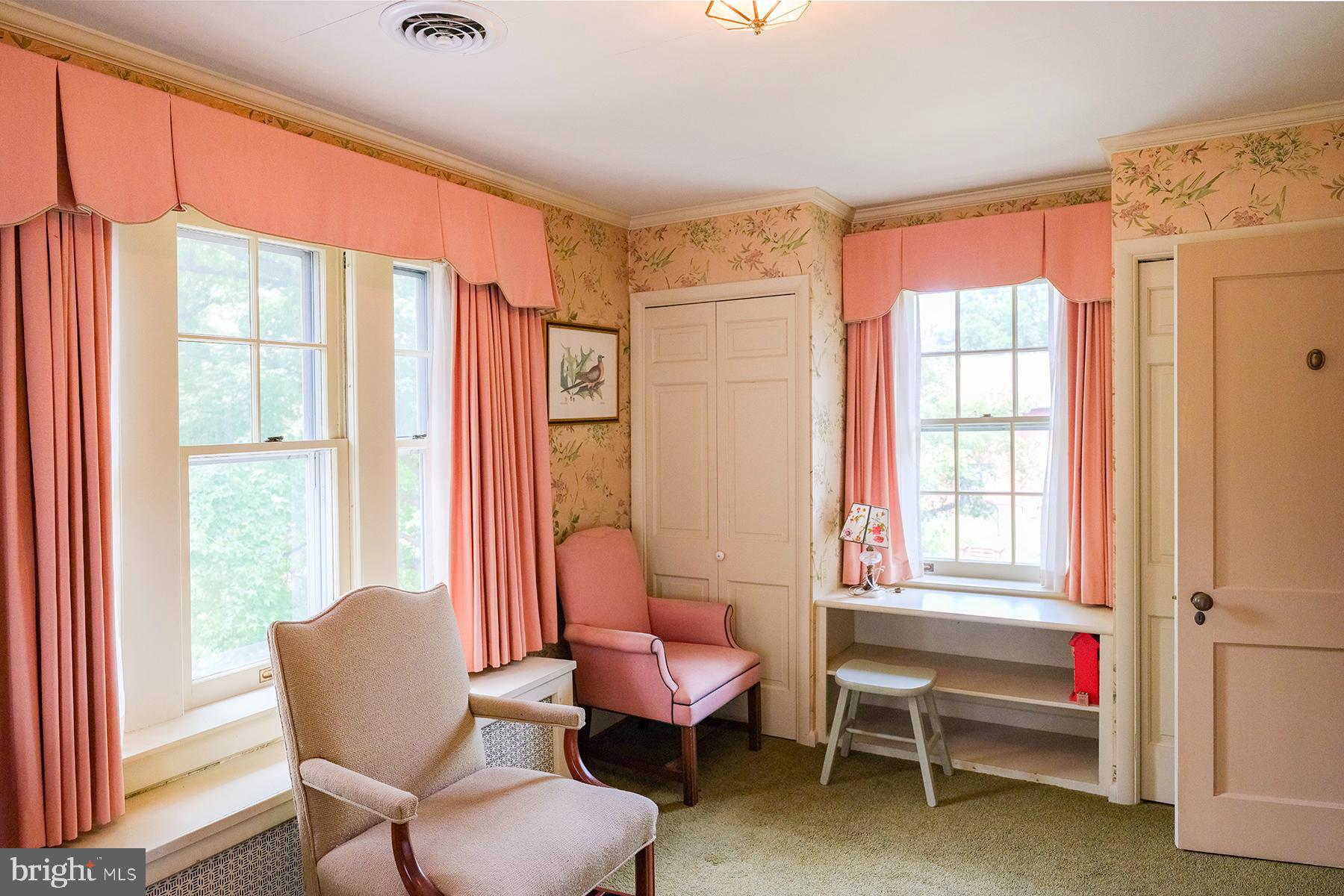 NORTH END - Residential