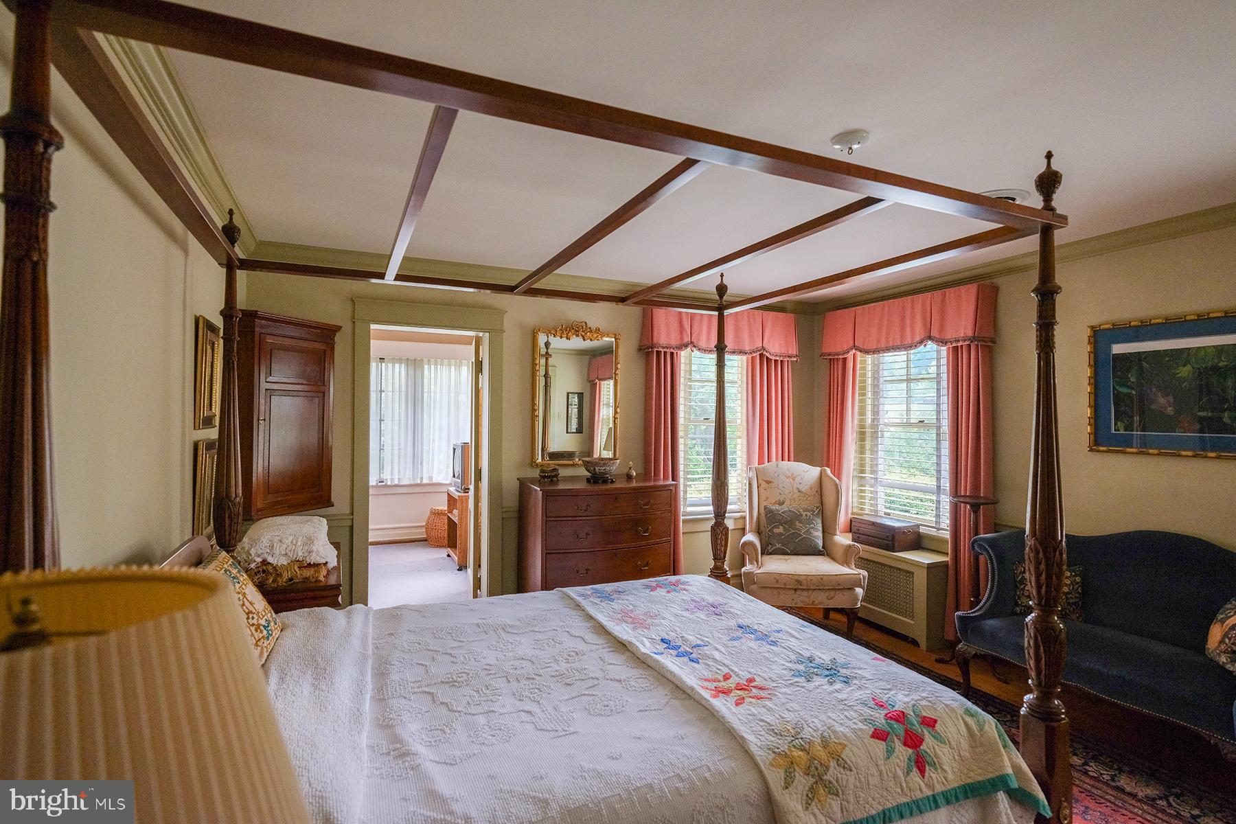 NORTH END - Residential