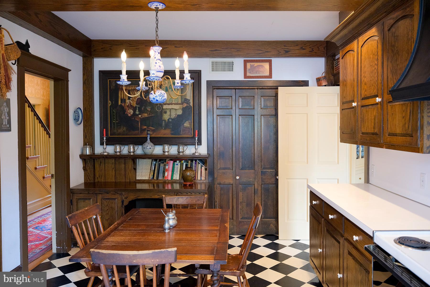 NORTH END - Residential