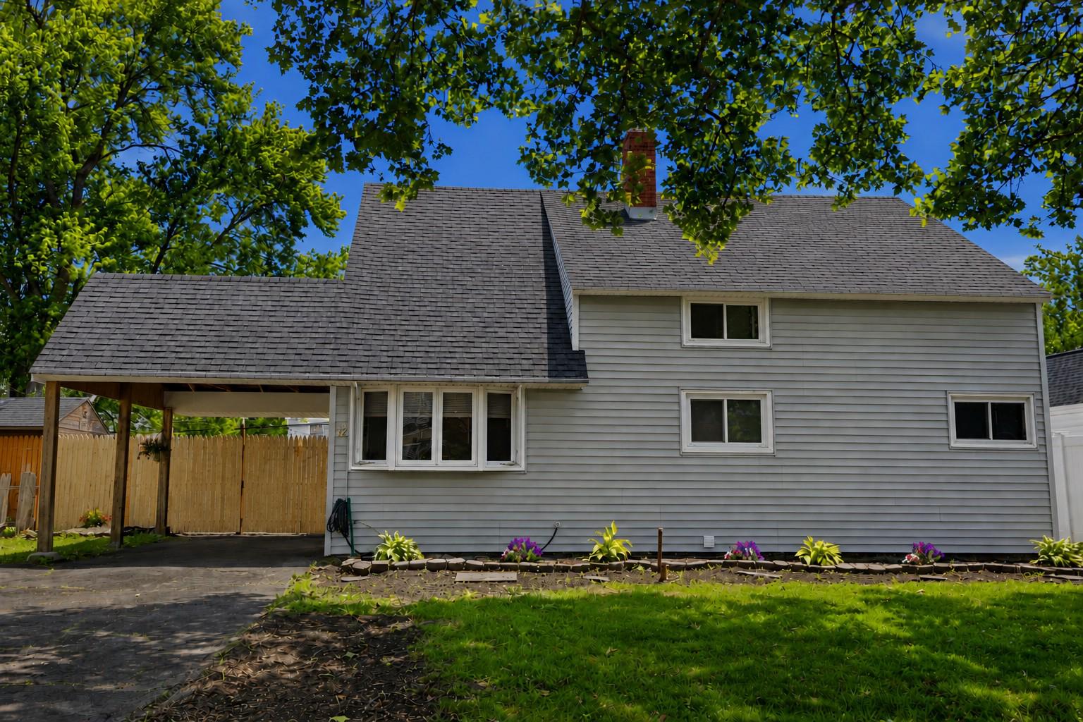 12 HICKORY LANE