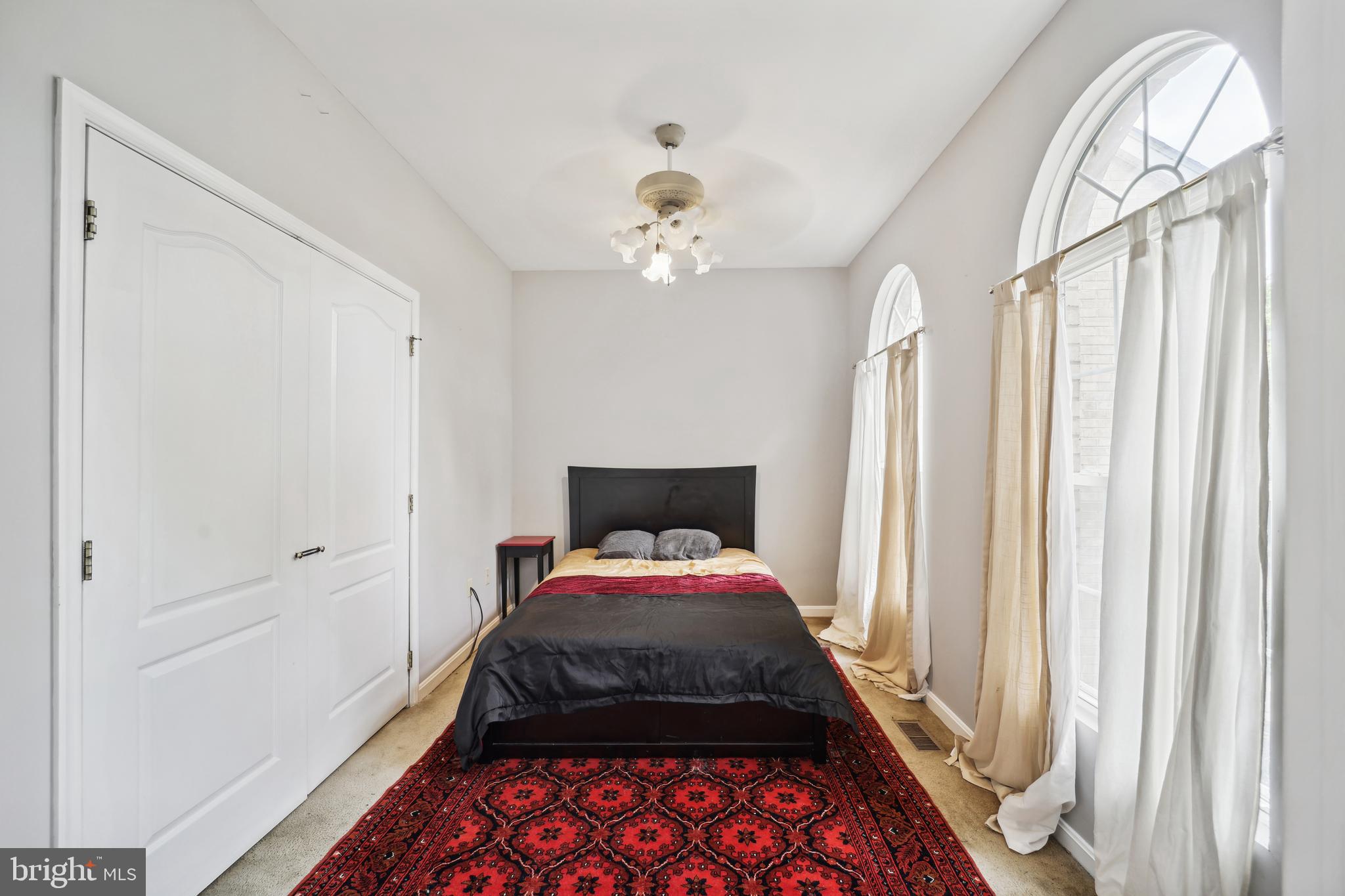 HUNTERS GLEN - Residential