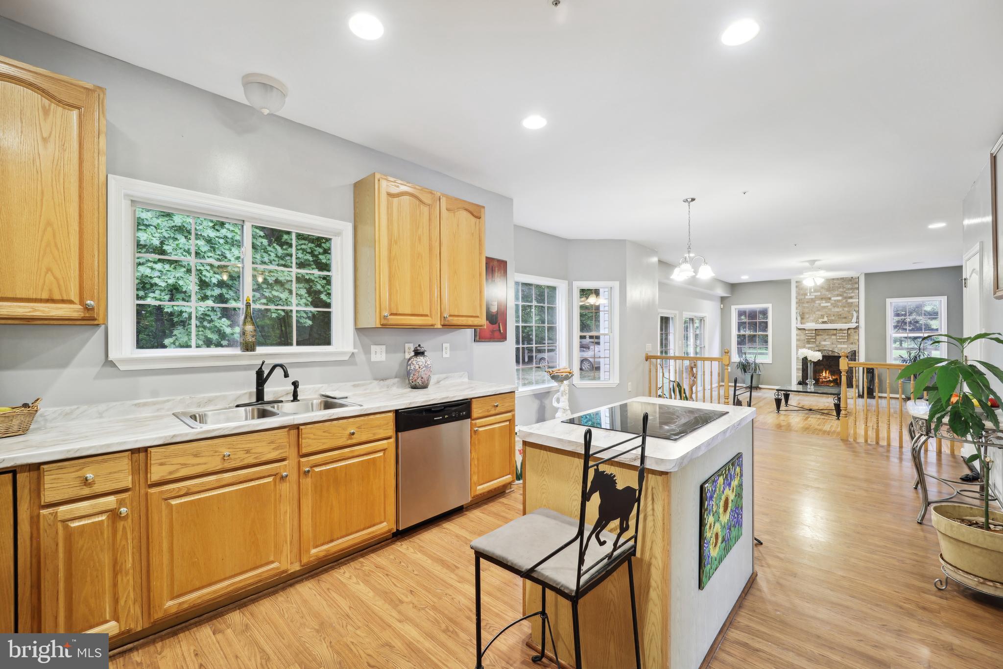 HUNTERS GLEN - Residential