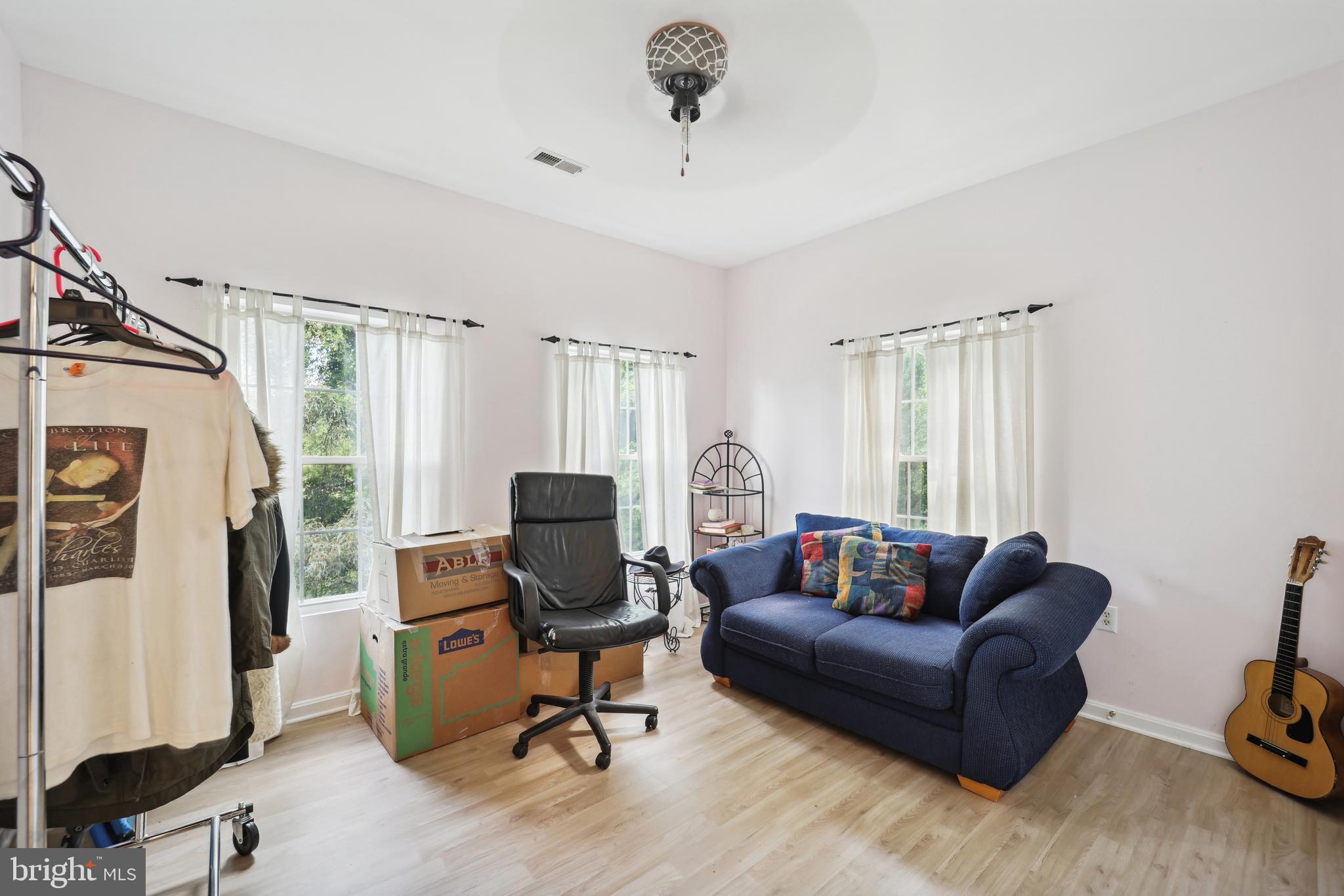 HUNTERS GLEN - Residential