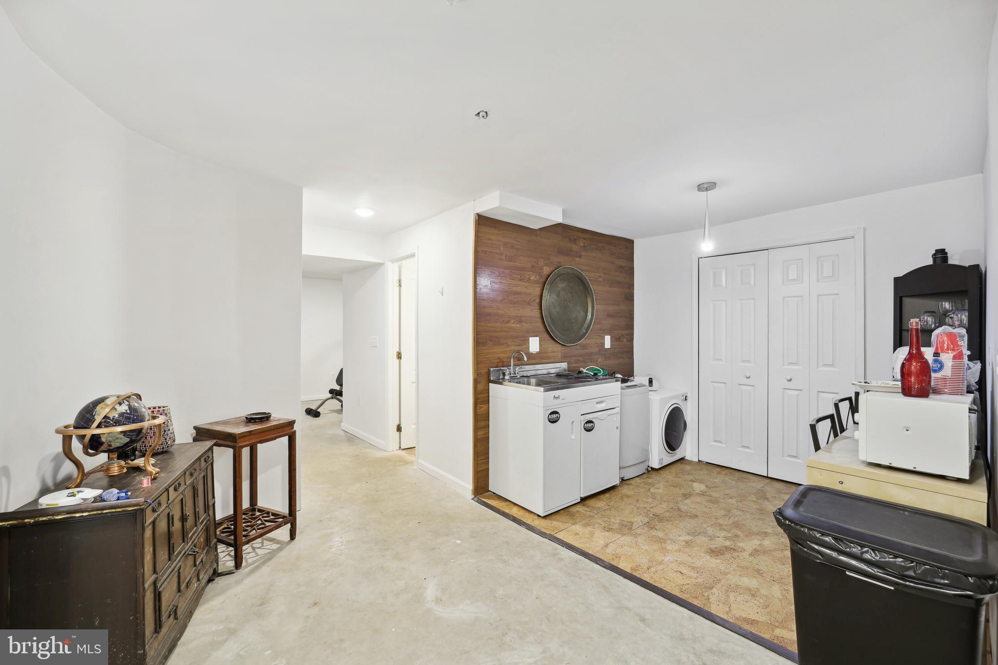 HUNTERS GLEN - Residential