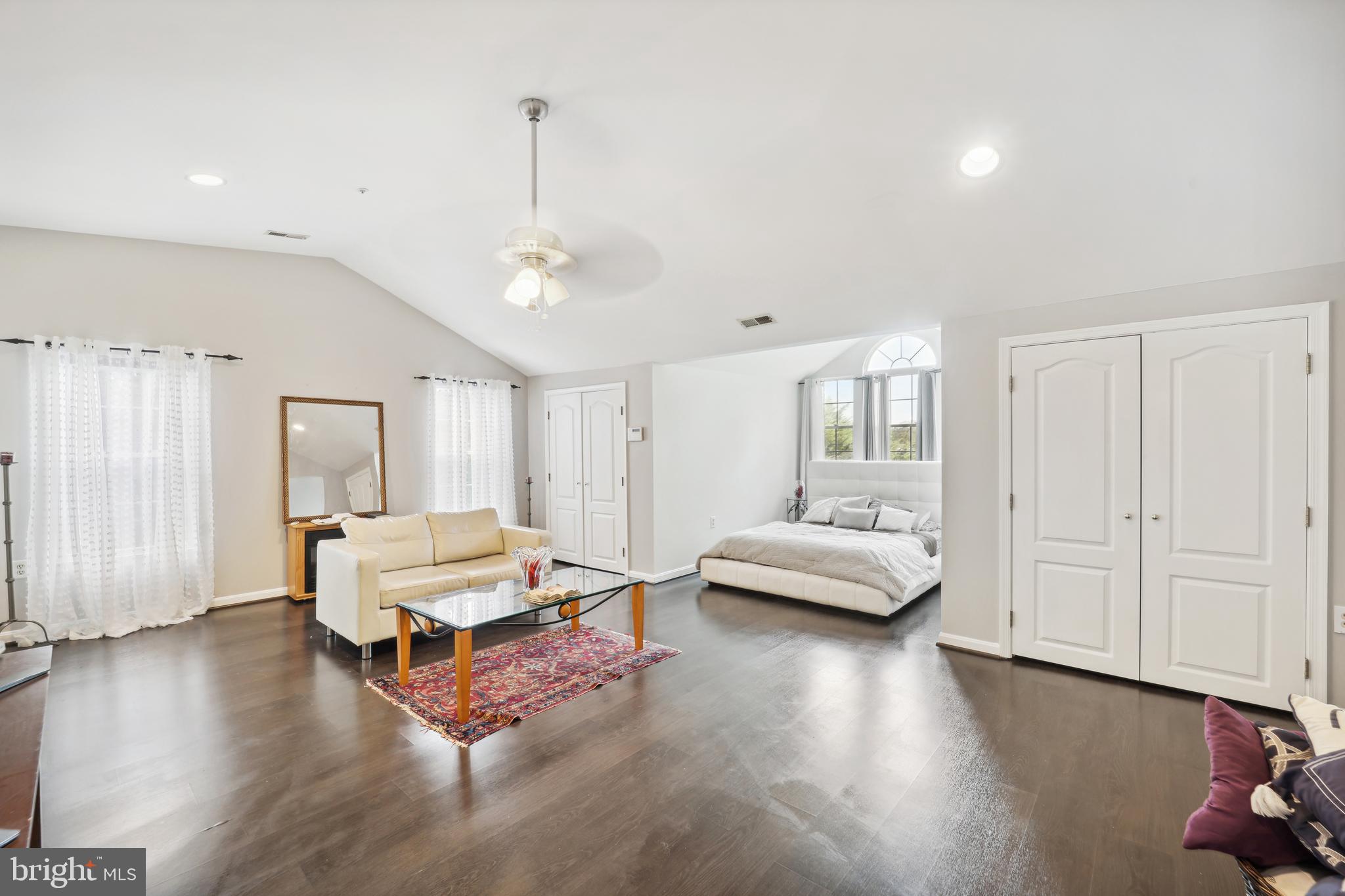 HUNTERS GLEN - Residential