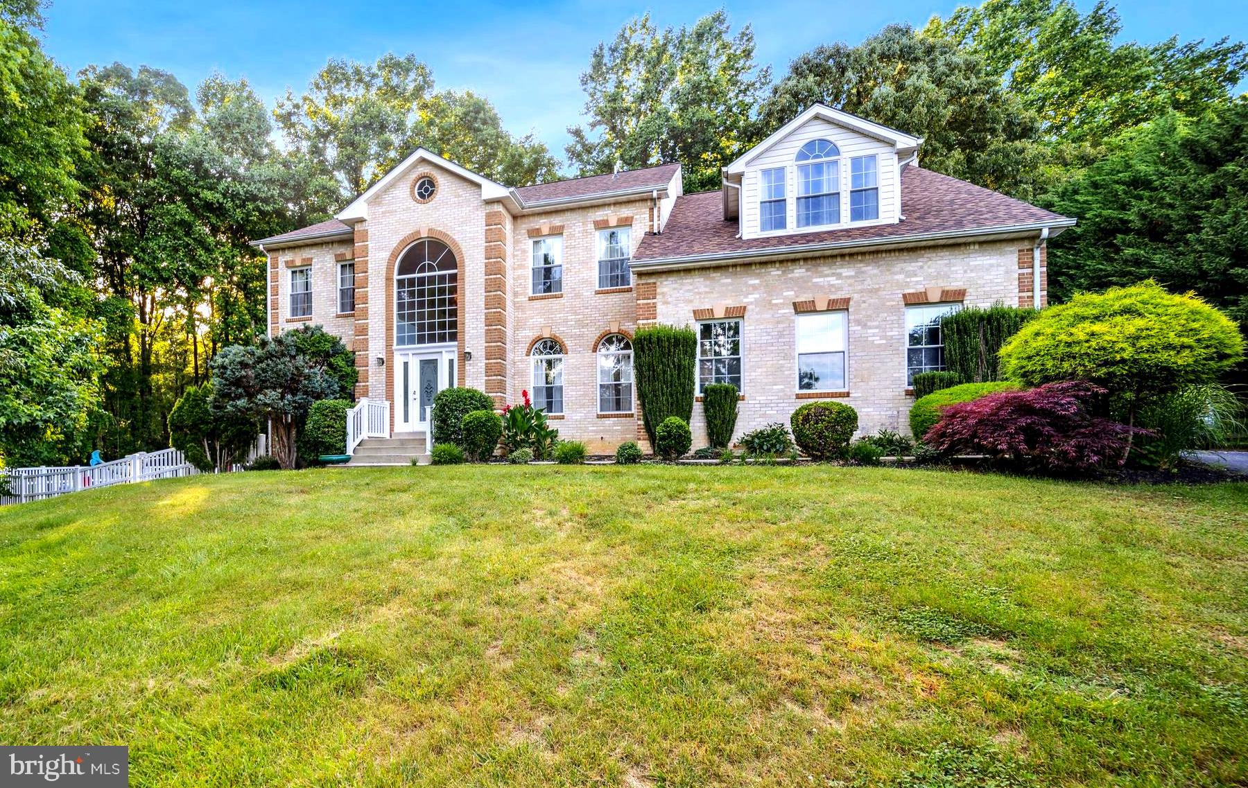 HUNTERS GLEN - Residential