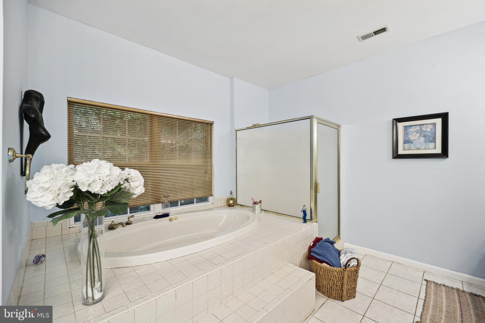 HUNTERS GLEN - Residential