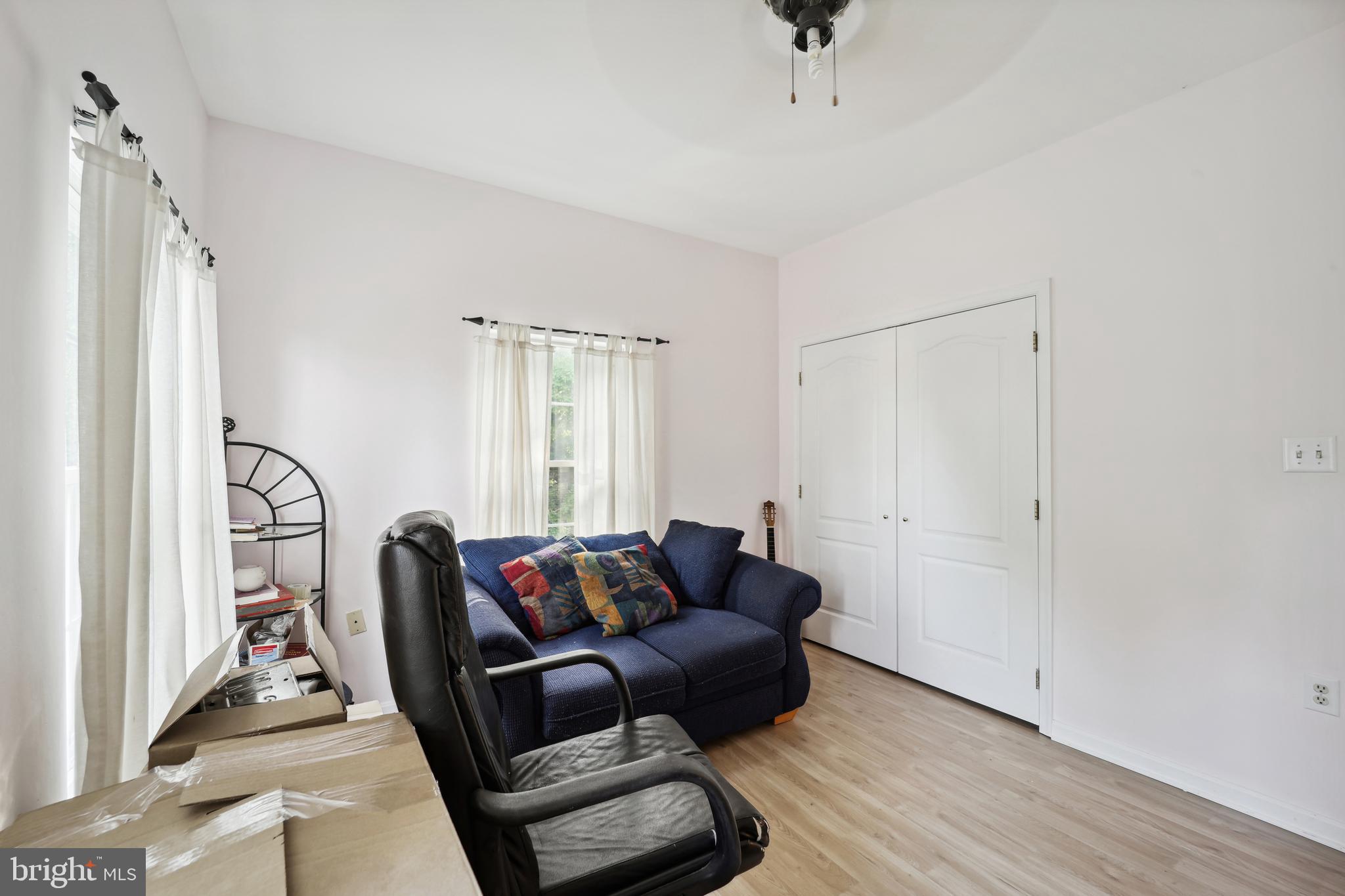 HUNTERS GLEN - Residential