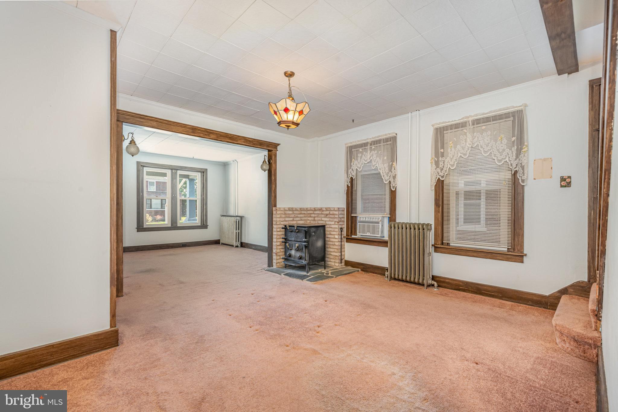 203 S HARRISON STREET