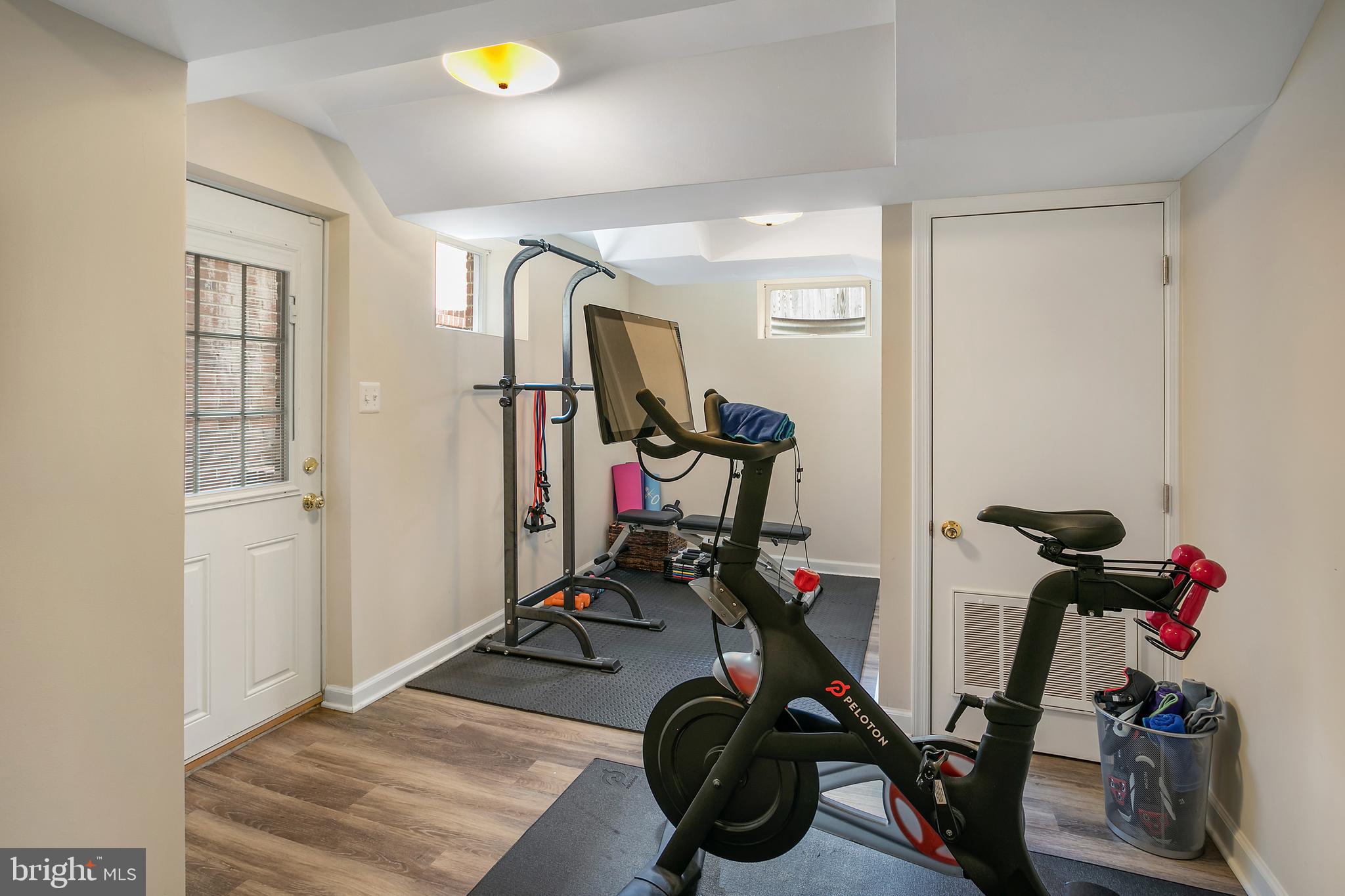 PINEHURST VILLAGE - Residential