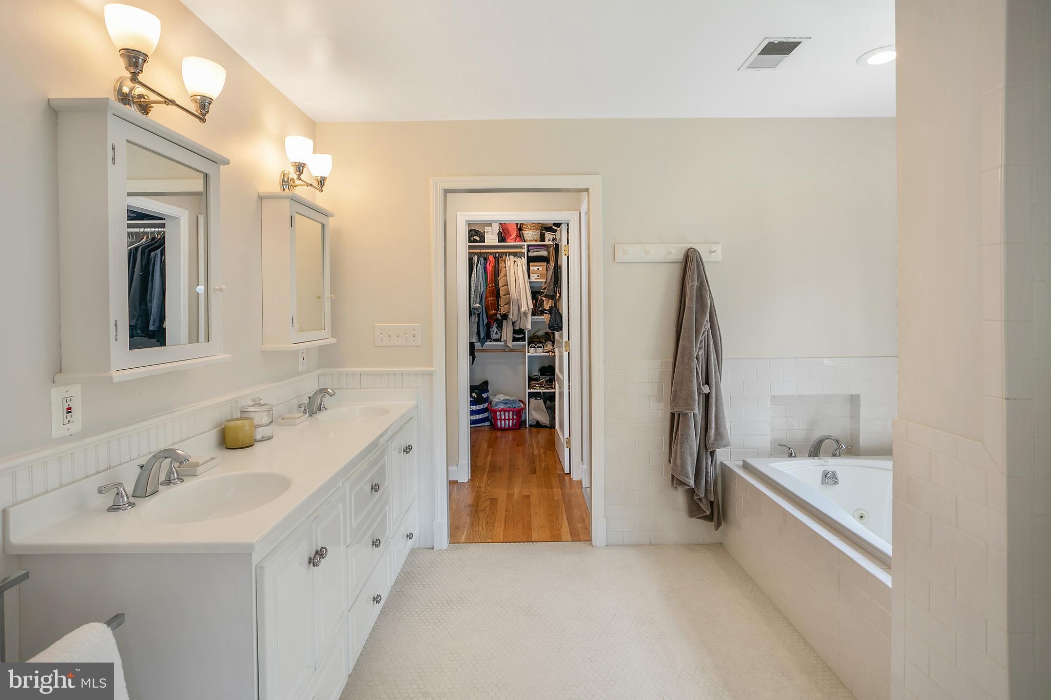 PINEHURST VILLAGE - Residential