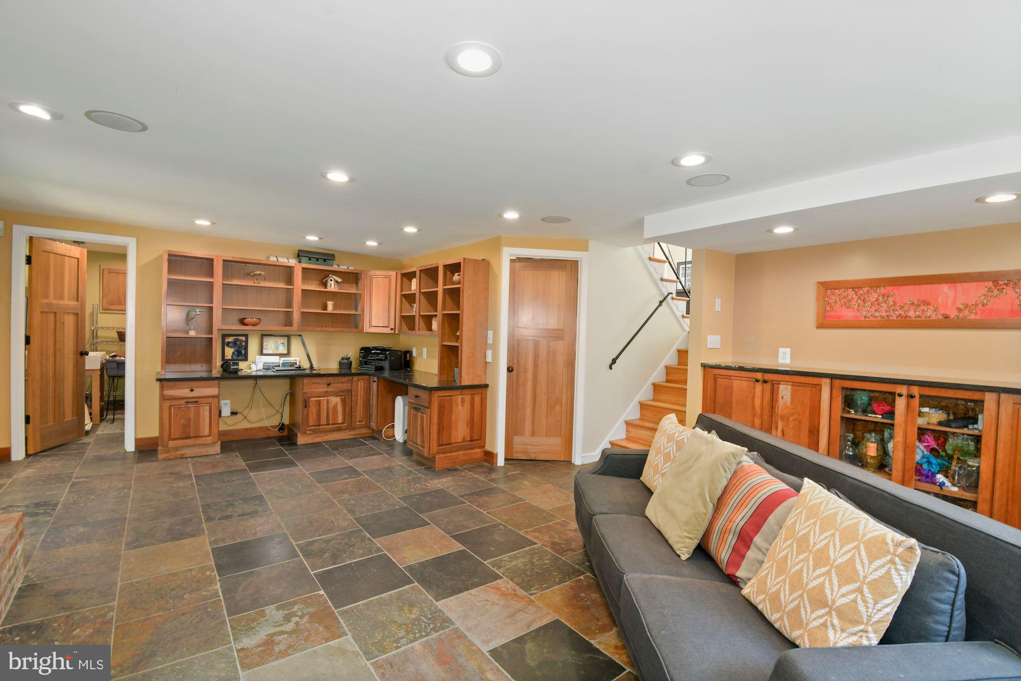 SULGRAVE MANOR - Residential