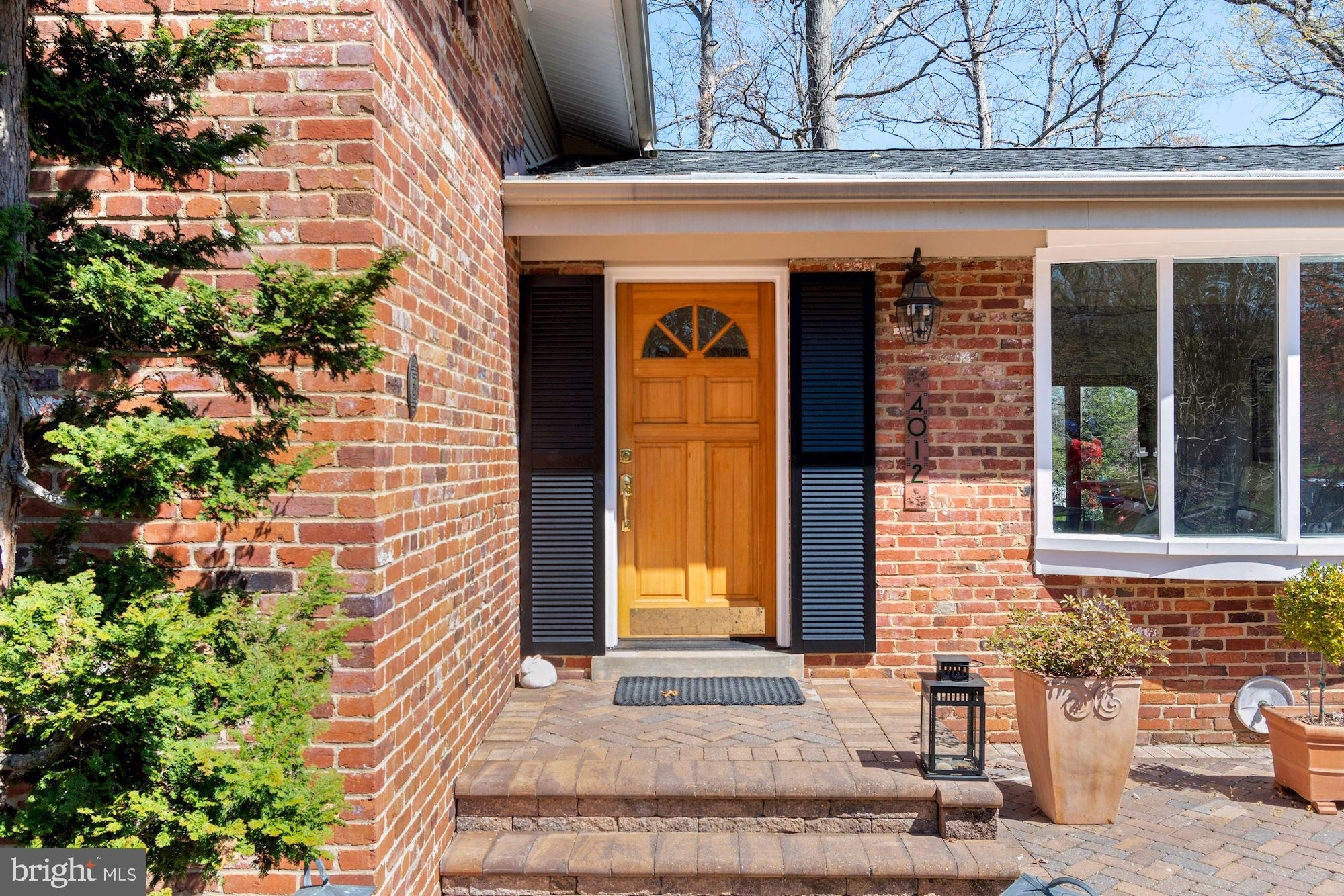 SULGRAVE MANOR - Residential