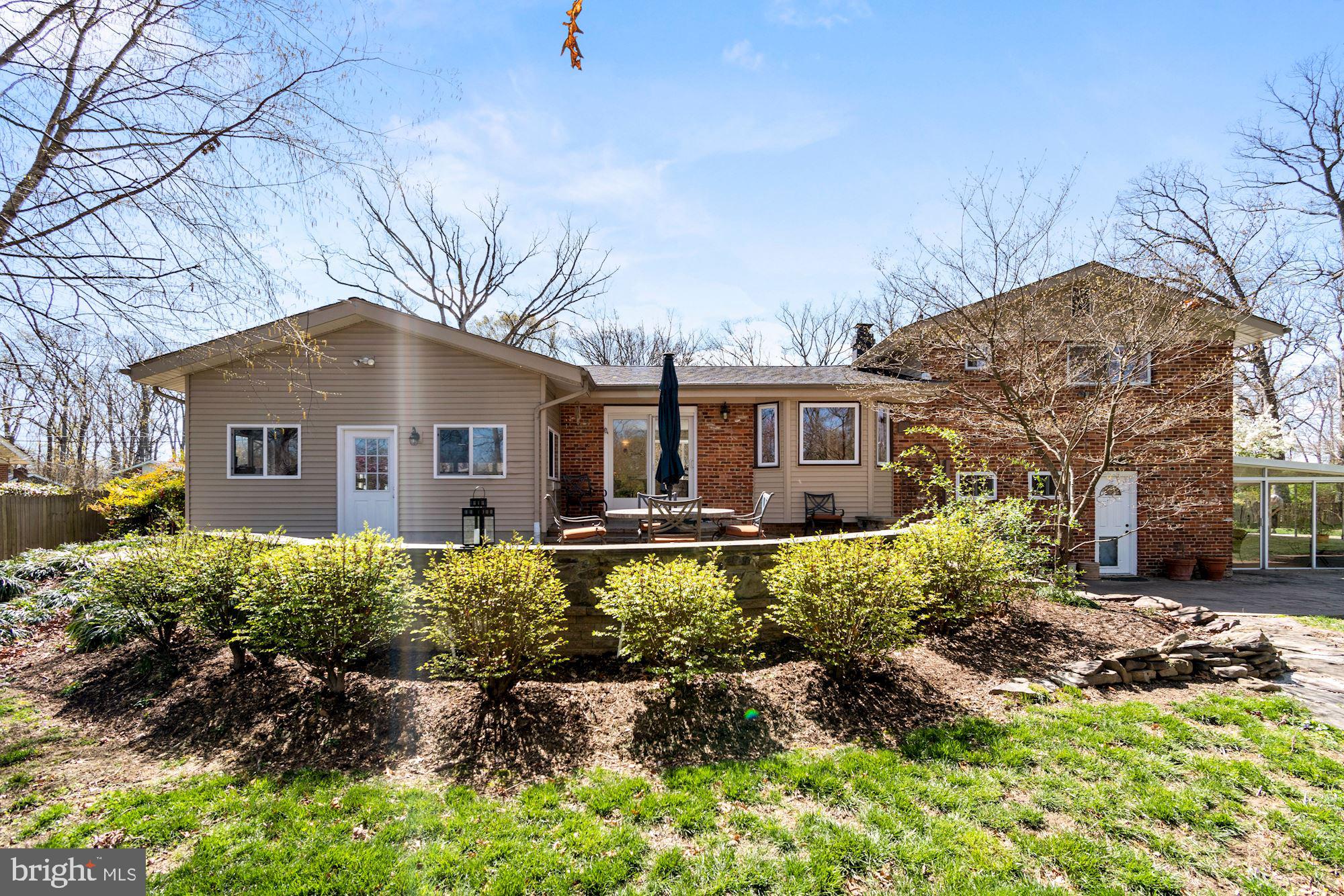 SULGRAVE MANOR - Residential