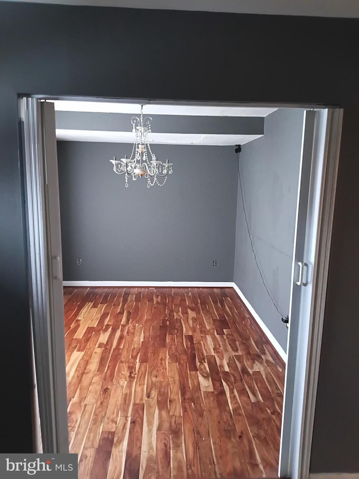 CHARLESTOWNE VILLAGE - Residential