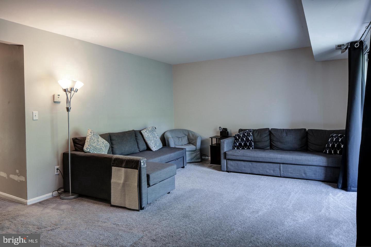 CHARLESTOWNE VILLAGE - Residential