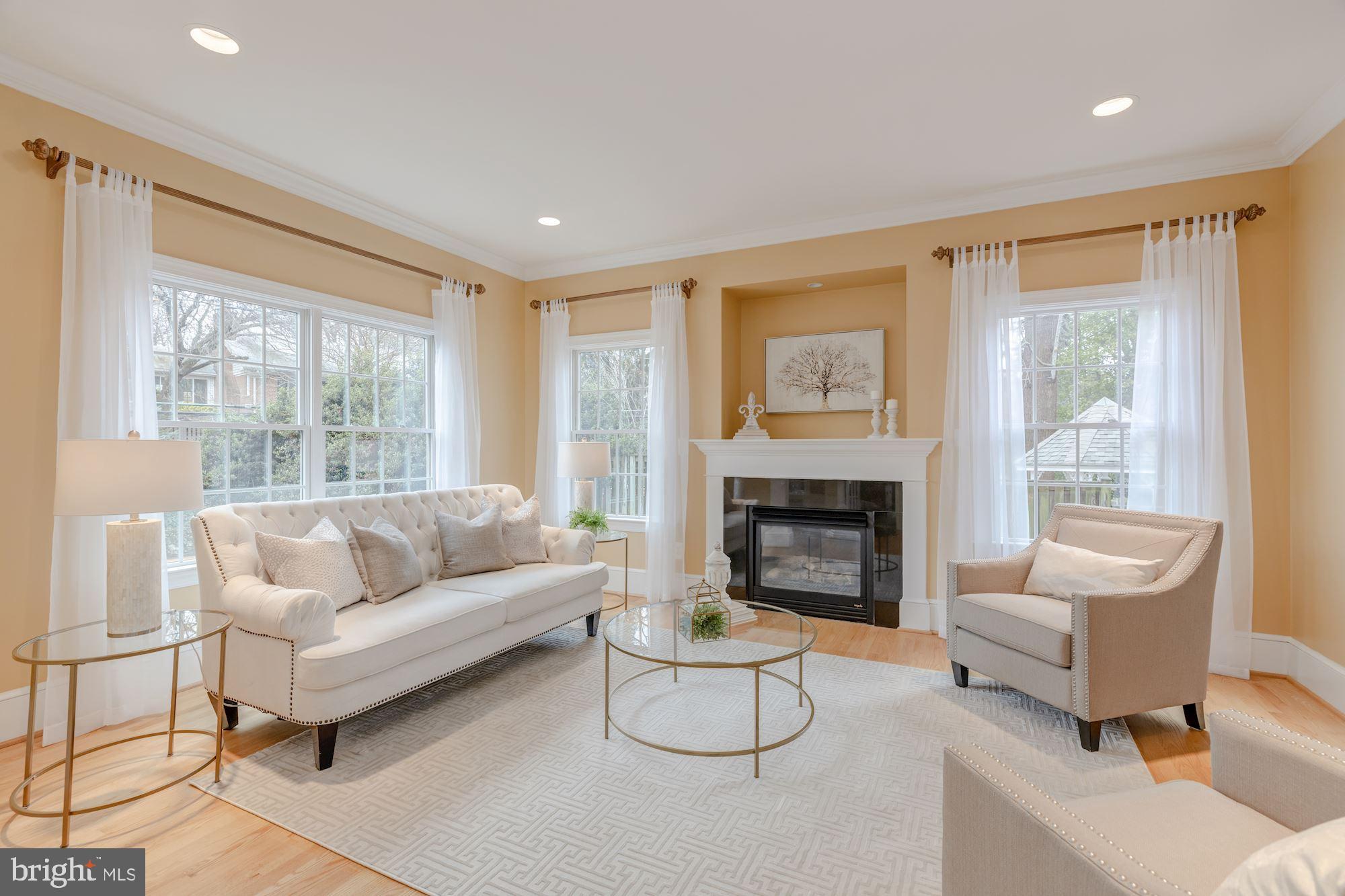 WOODMONT - Residential