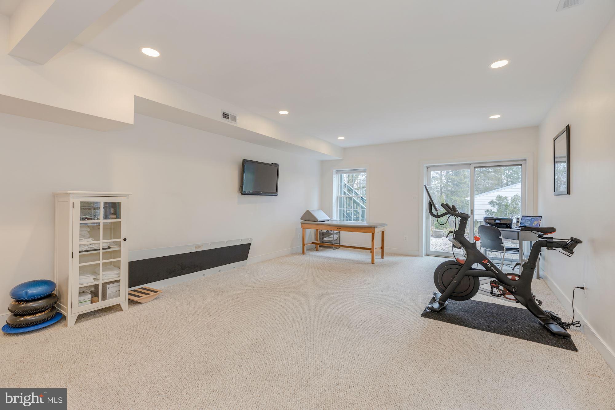 WOODMONT - Residential