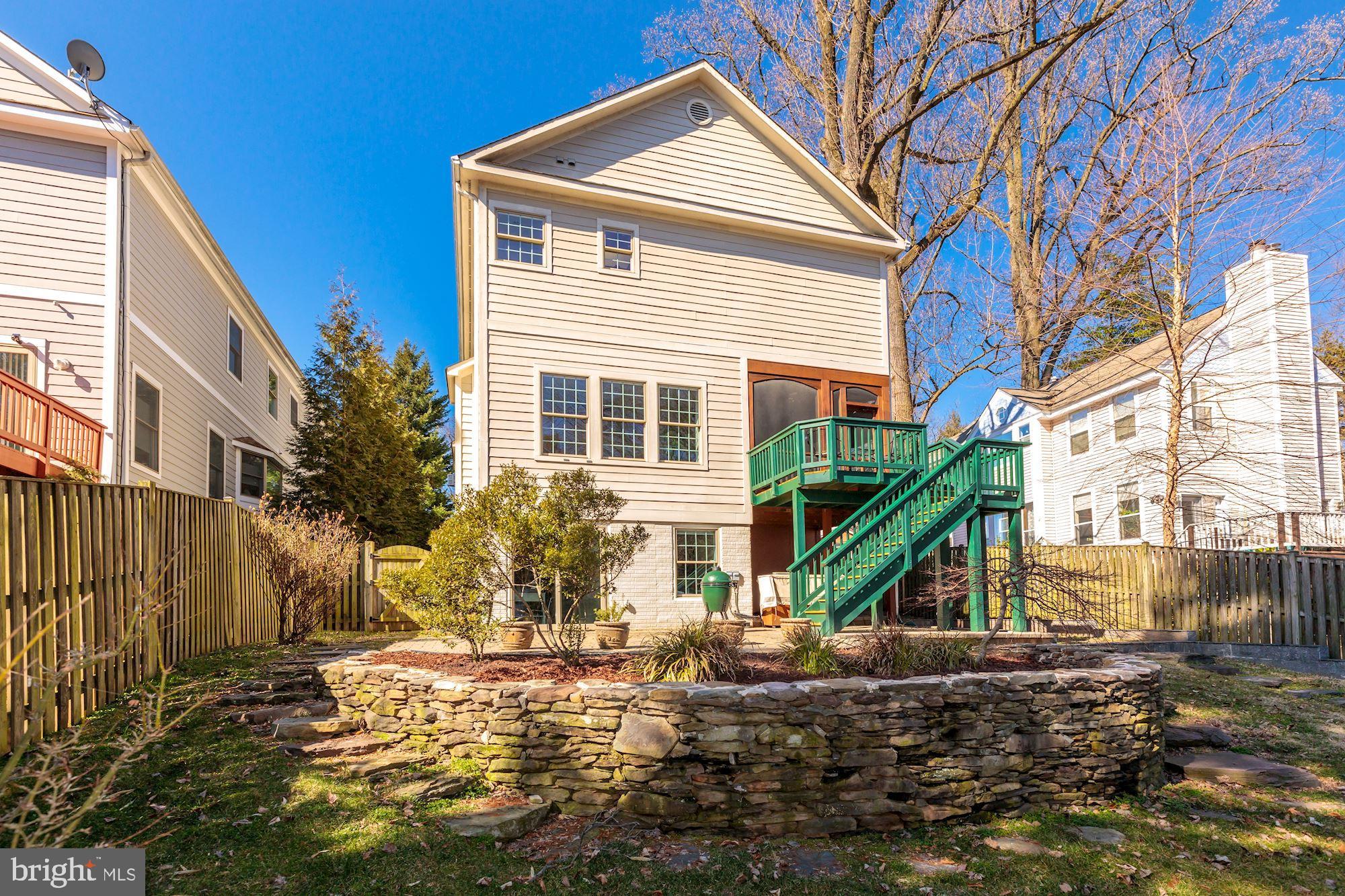 WOODMONT - Residential