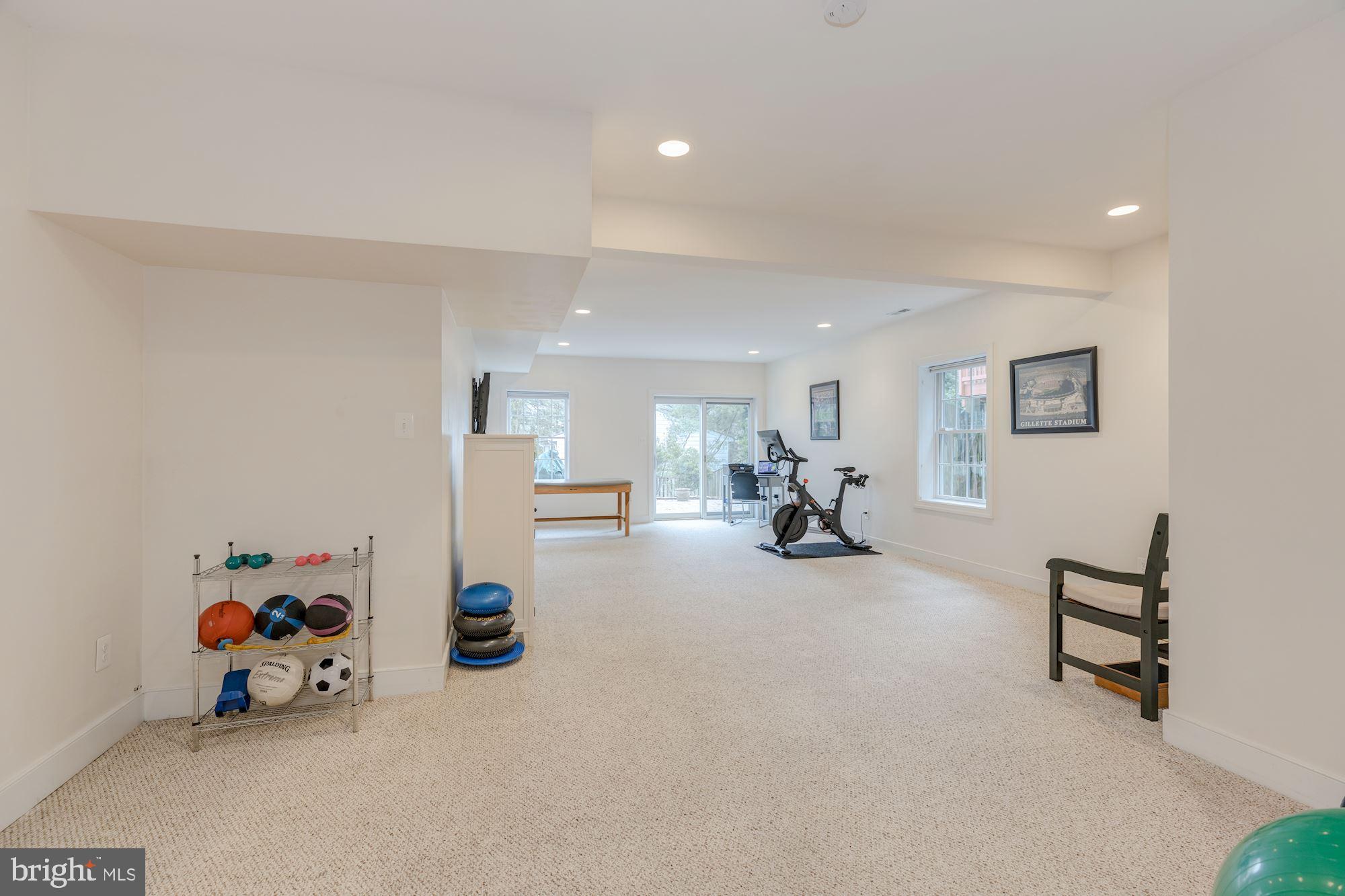 WOODMONT - Residential