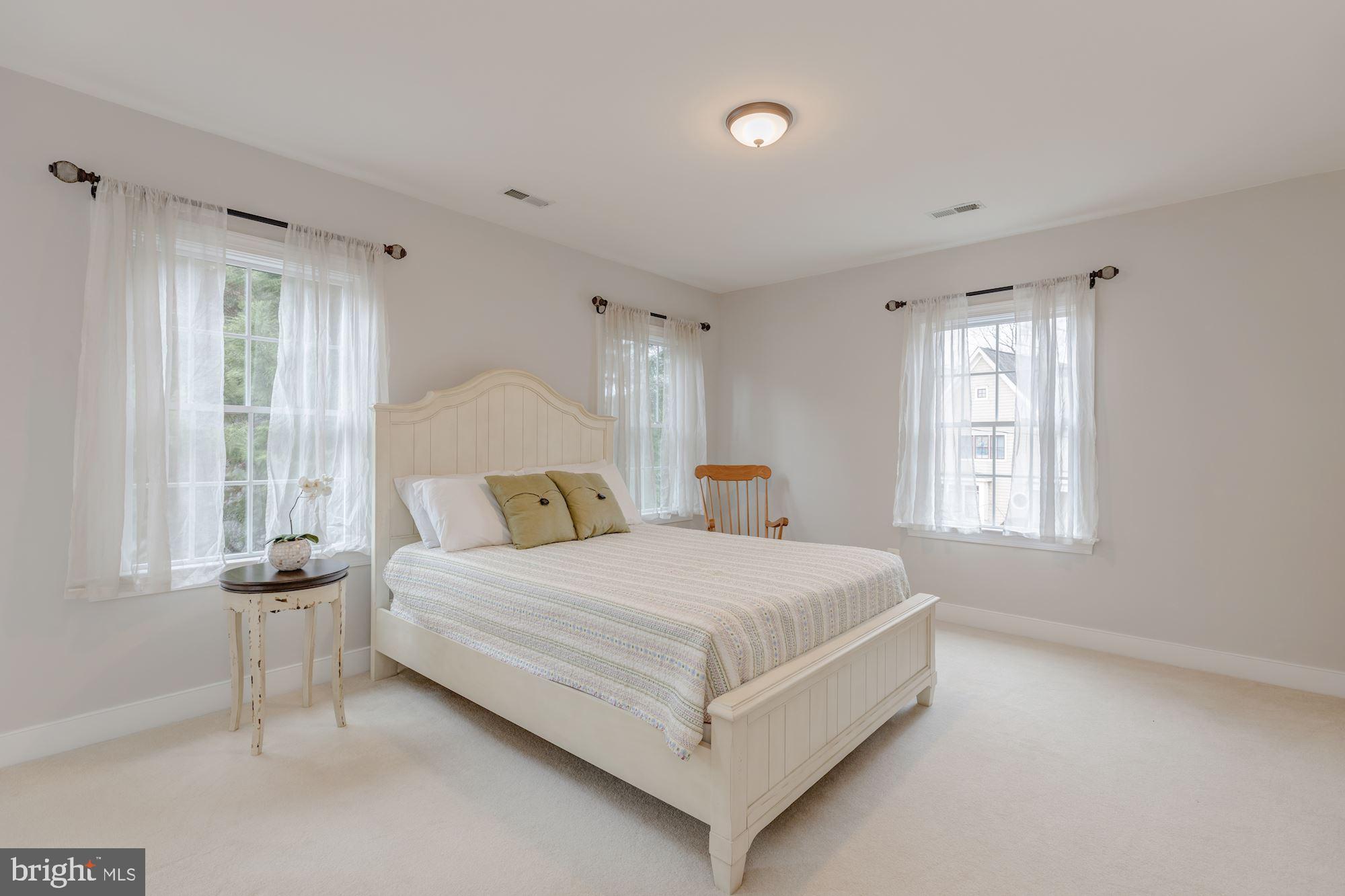 WOODMONT - Residential