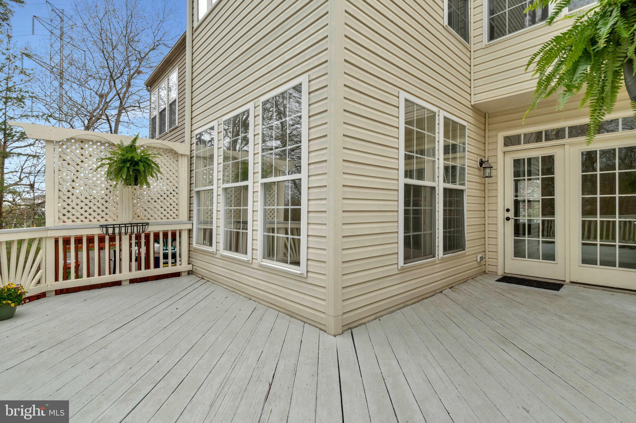 WELLESLEY - Residential