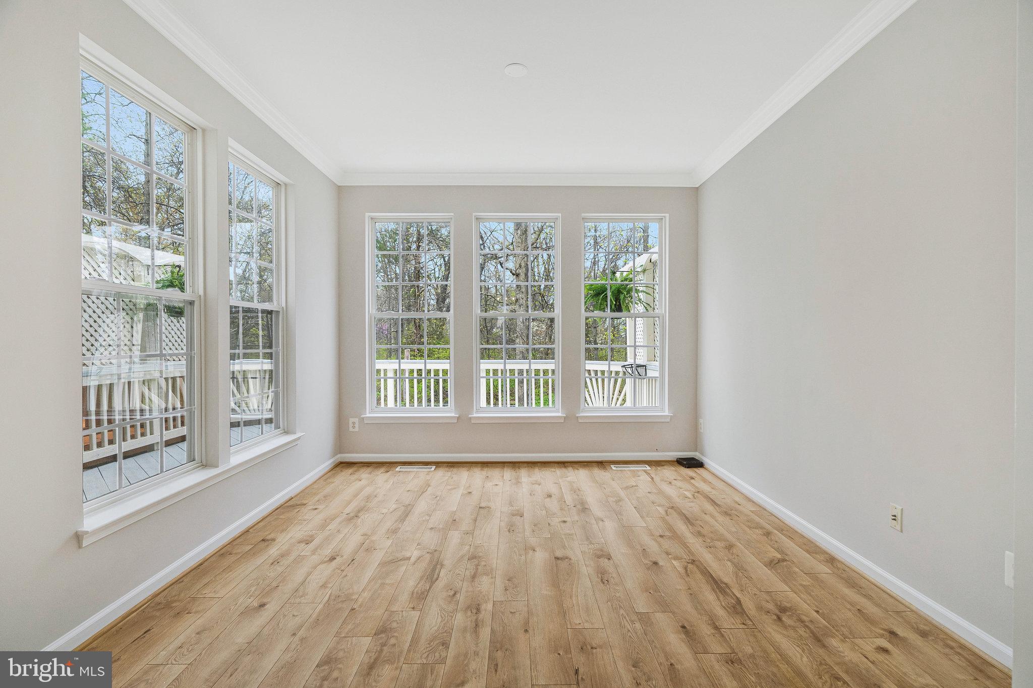 WELLESLEY - Residential