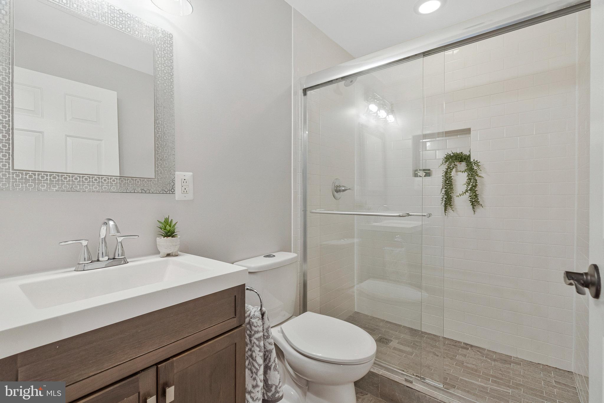 WELLESLEY - Residential