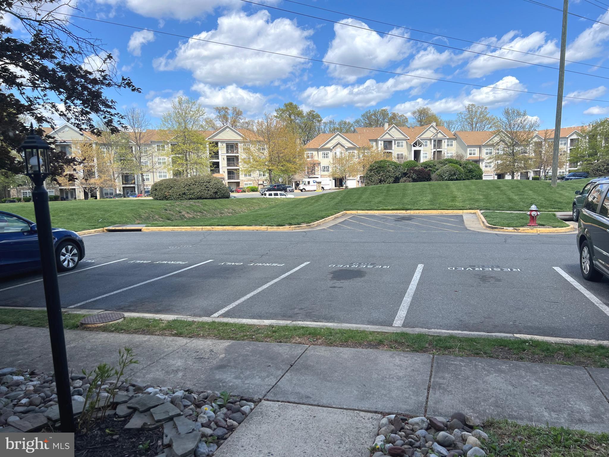 WELLESLEY - Residential