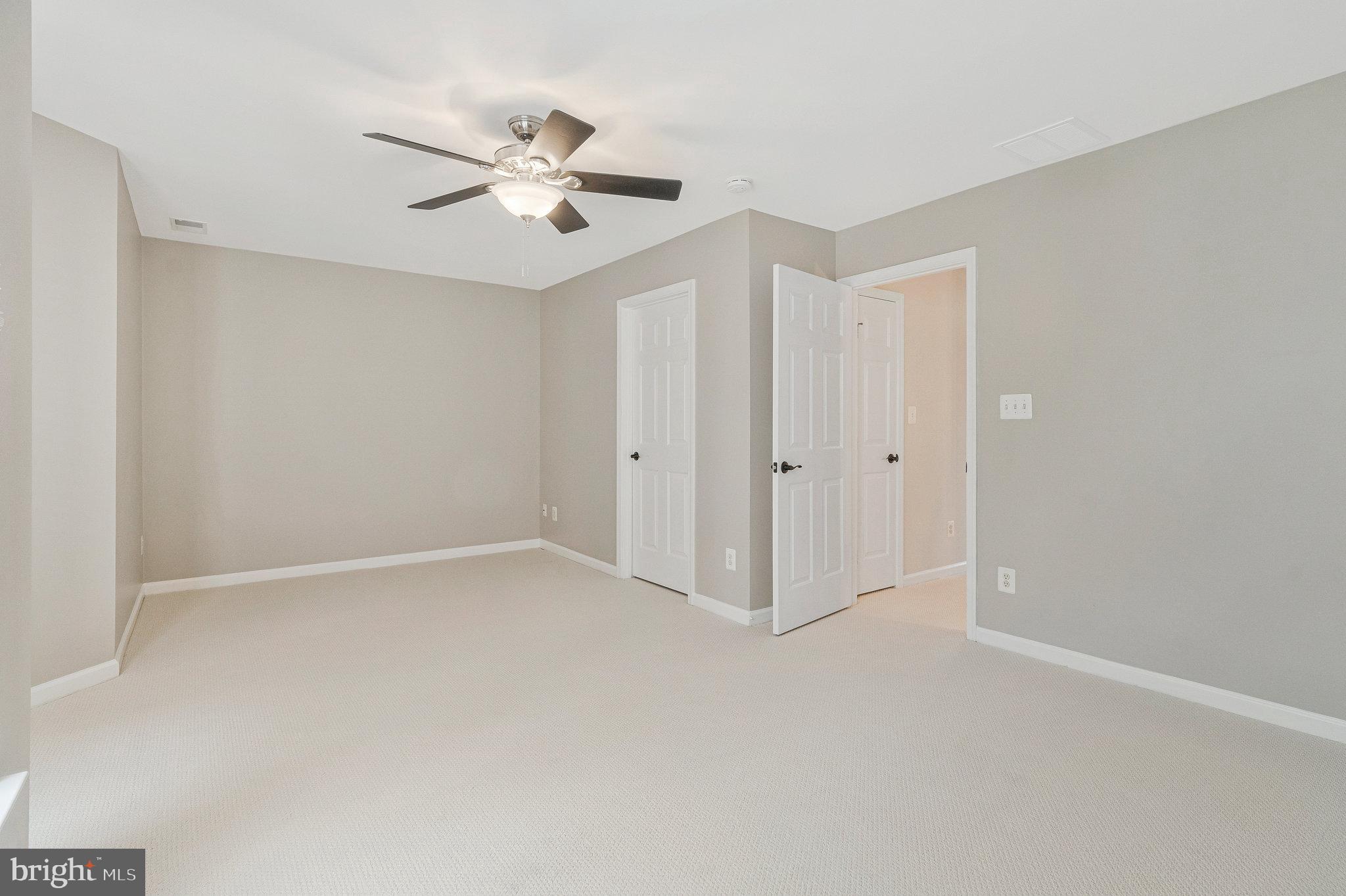 WELLESLEY - Residential